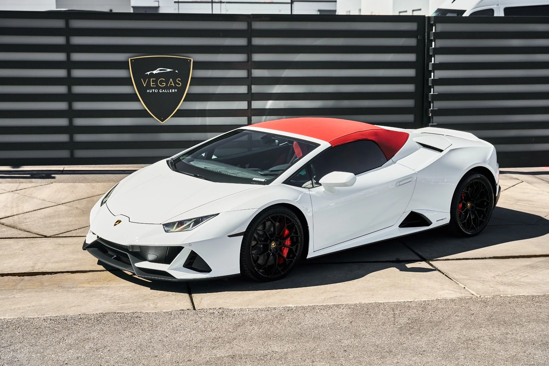mph004_2988840944_Used_2024_Lamborghini_Huracan_EVO_Base_1791337040_9245ca0c13