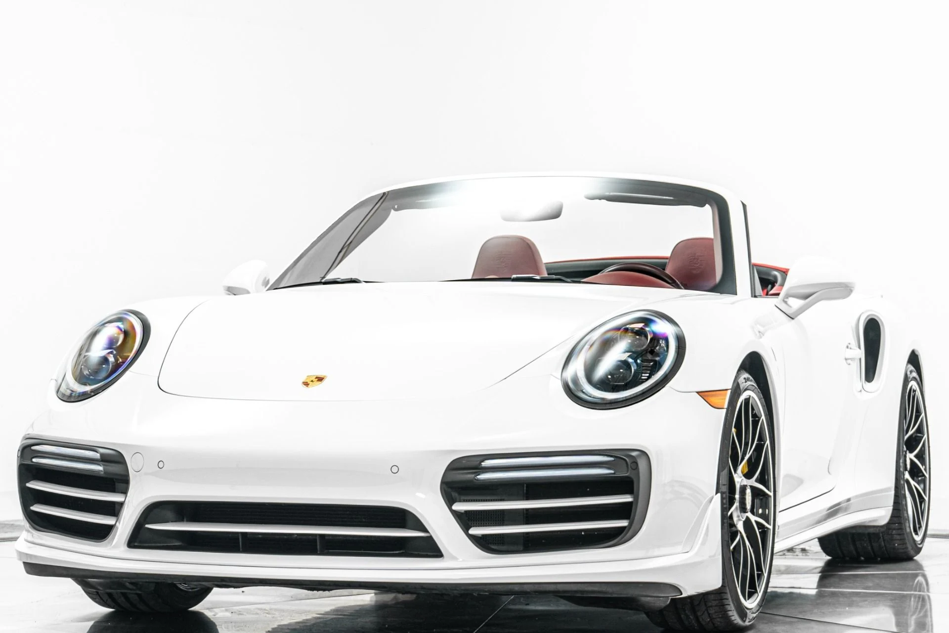 mph004_2991969538_Used_2019_Porsche_911_Turbo_S_Cabriolet_Factory_Aerokit_Burmester_Audio_Front_Axle_Lift_1778507035_9fae784b47