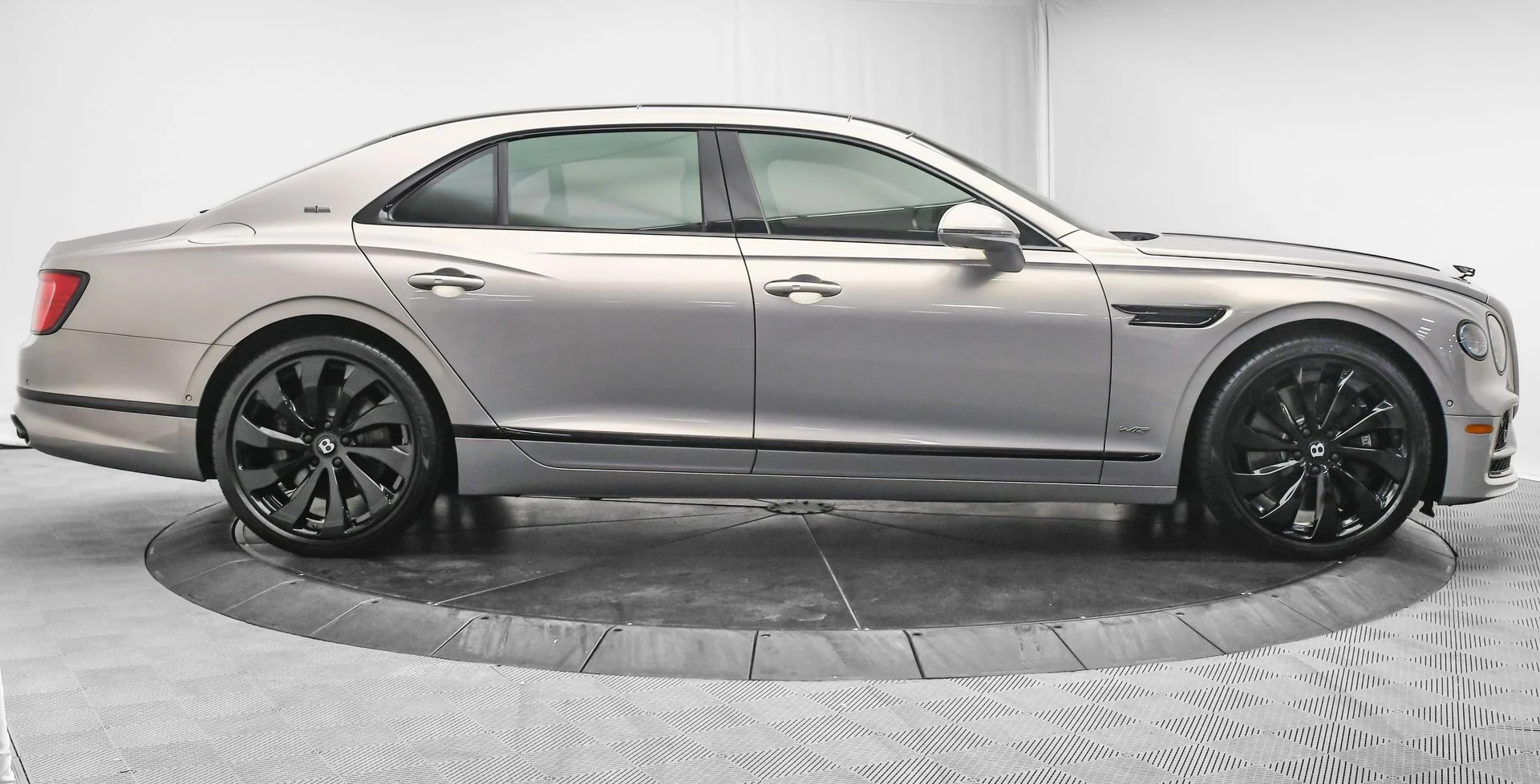 mph004_2993914018_d6b8a0f5_8289_4e90_8a51_571084a6c01c_21986b074a