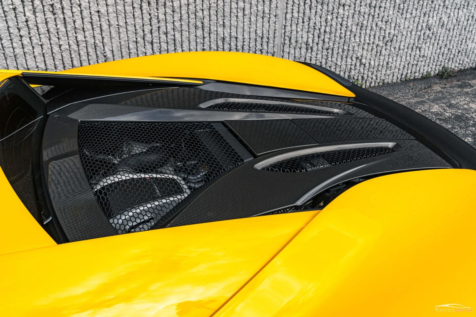 mph004_2995591422_Used_2016_Mc_Laren_570_S_w_EVERY_Carbon_Exterior_Pack_Lux_Pack_Front_Lift_1754945163_005379c579