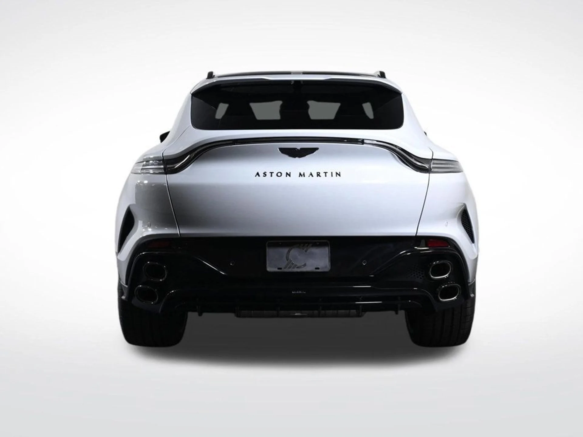 mph004_3022045437_new_2026_aston_martin_dbx_sawd_11350_23000820_4_1024_ab51913927