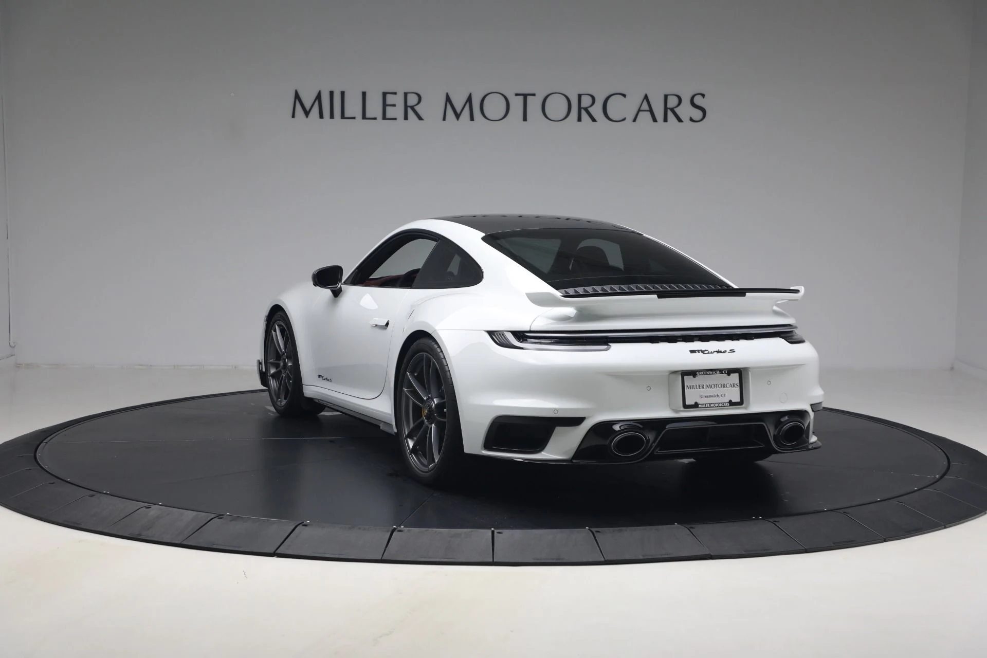 mph004_302711207_Used_2022_Porsche_911_Turbo_S_1782750137_472298640e