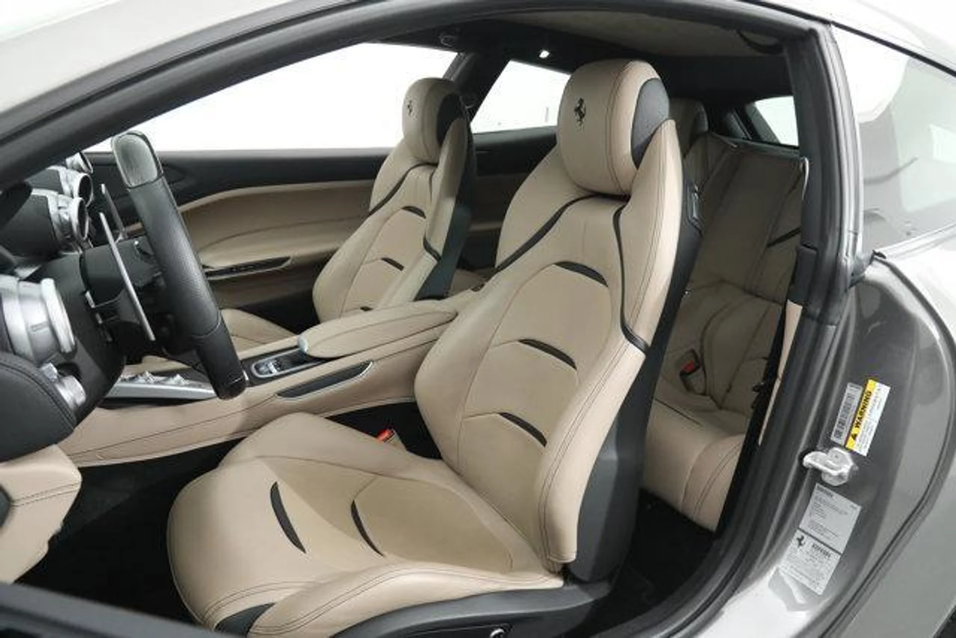 mph004_302852710_Qs5a_SV_Woc_BDFN_6m_T_Rm_KB_As_Uiz_JM_360ddd78ec