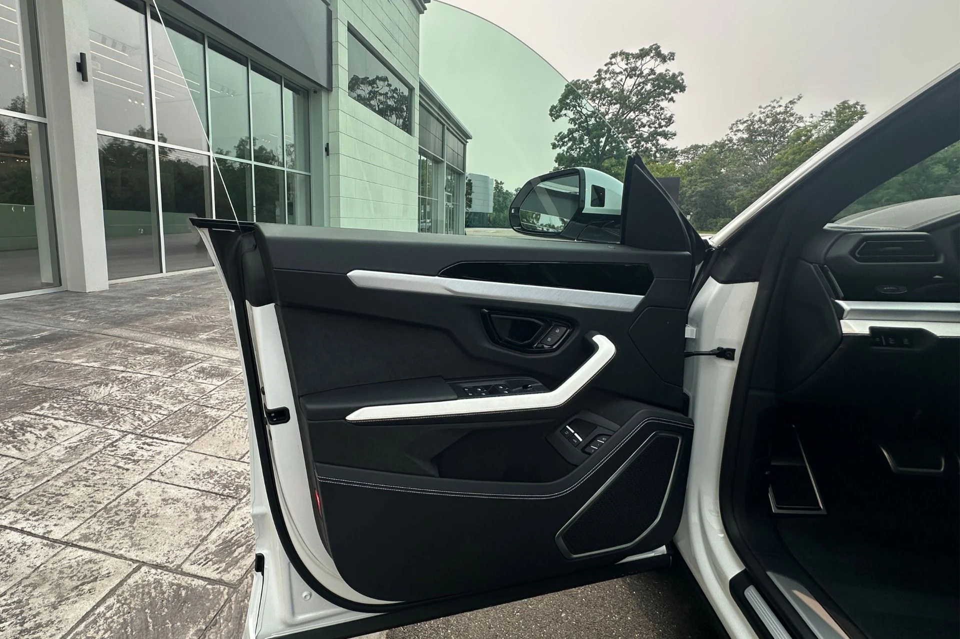 mph004_3030849319_New_2026_Lamborghini_Urus_SE_1784539635_32b39d3a4b