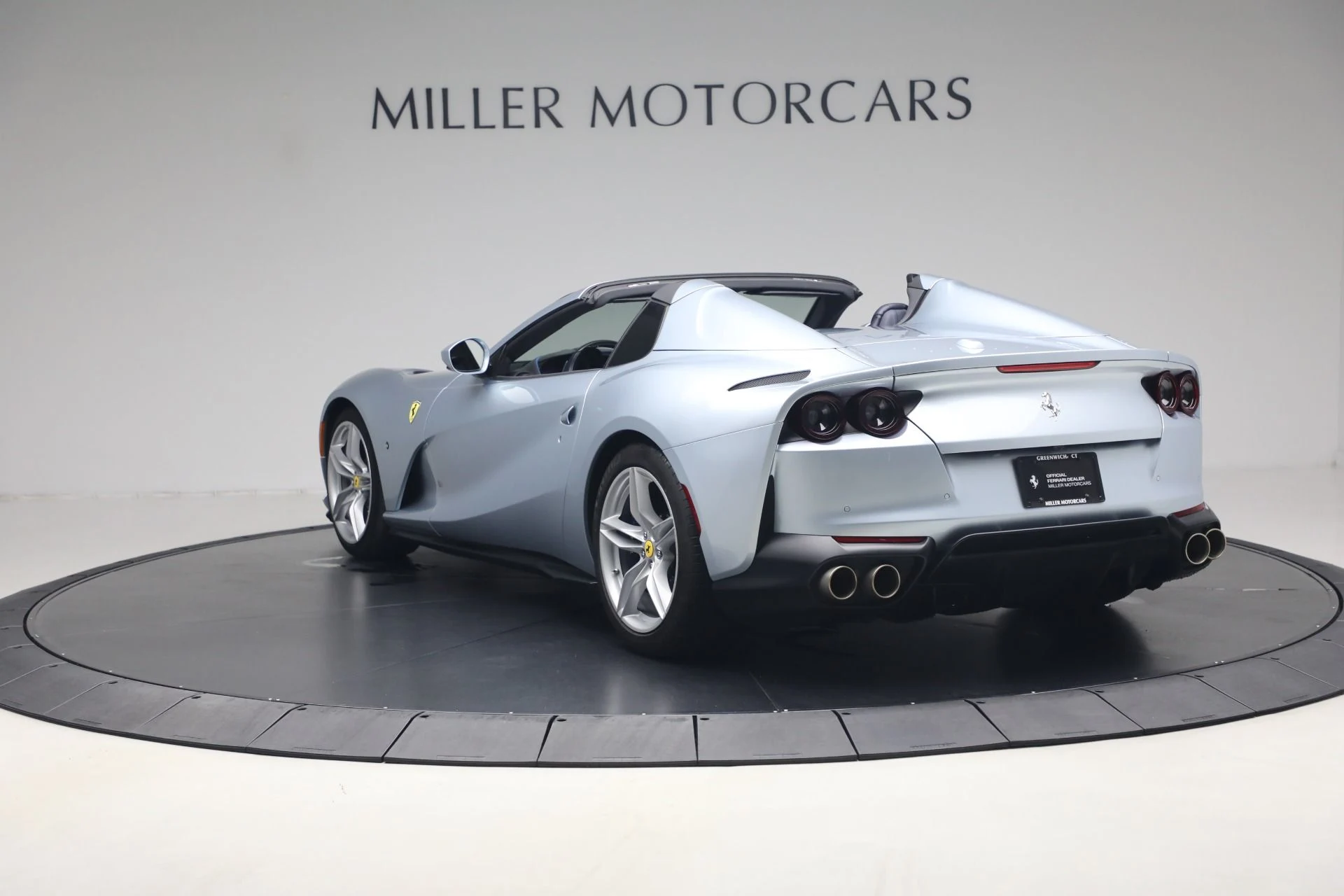 mph004_3039120459_Used_2022_Ferrari_812_GTS_1785788924_dd7859bf8c