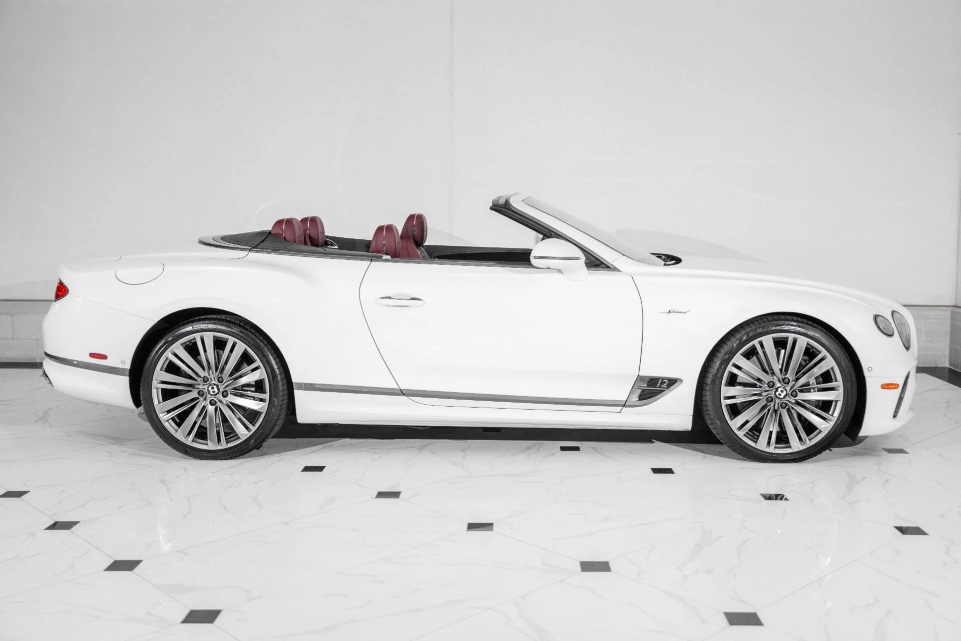 mph004_3049862327_Used_2024_Bentley_Continental_GT_Speed_1762885714_e9bd51360b