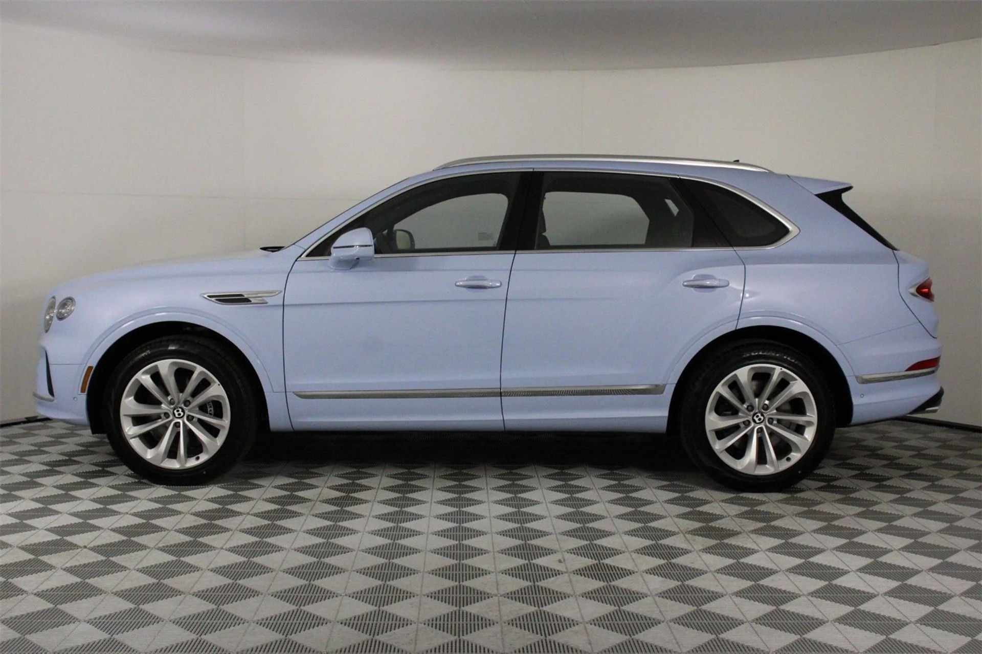 mph004_3068966340_24d0ba86e8c09a4528fae876258710e8_c92f129e53