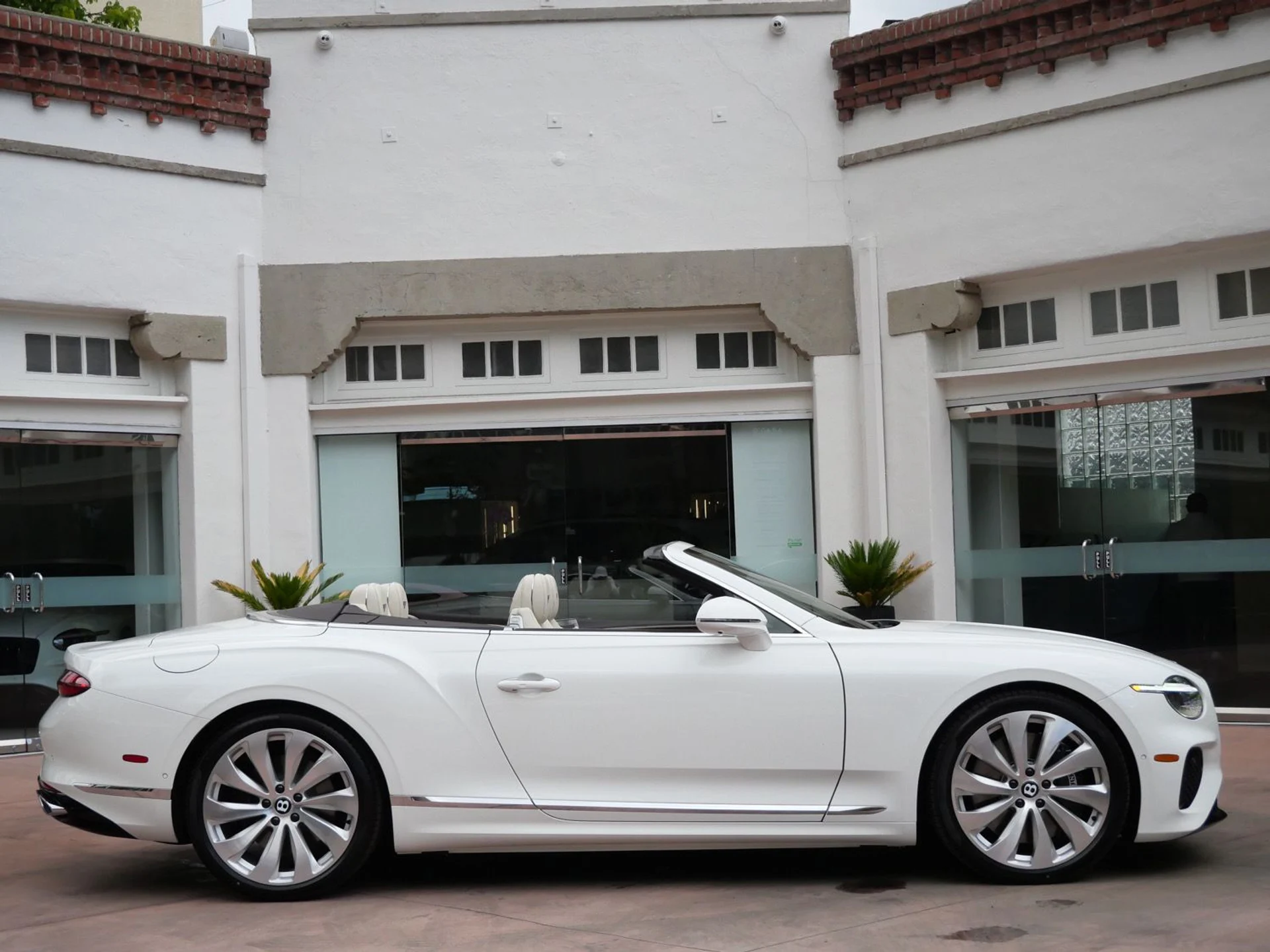 mph004_3089087195_154a7a50bd12c3a86f79e03e3d01ec3ex_4c7b3bf886