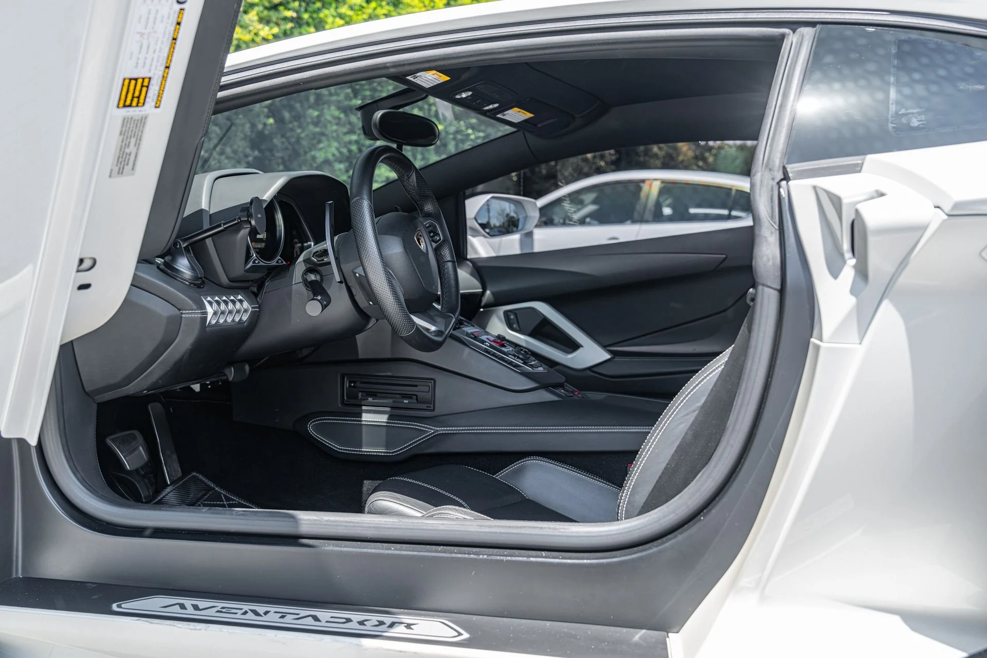 mph004_3089934076_Used_2013_Lamborghini_Aventador_LP_700_4_1753157574_98a6fe2652