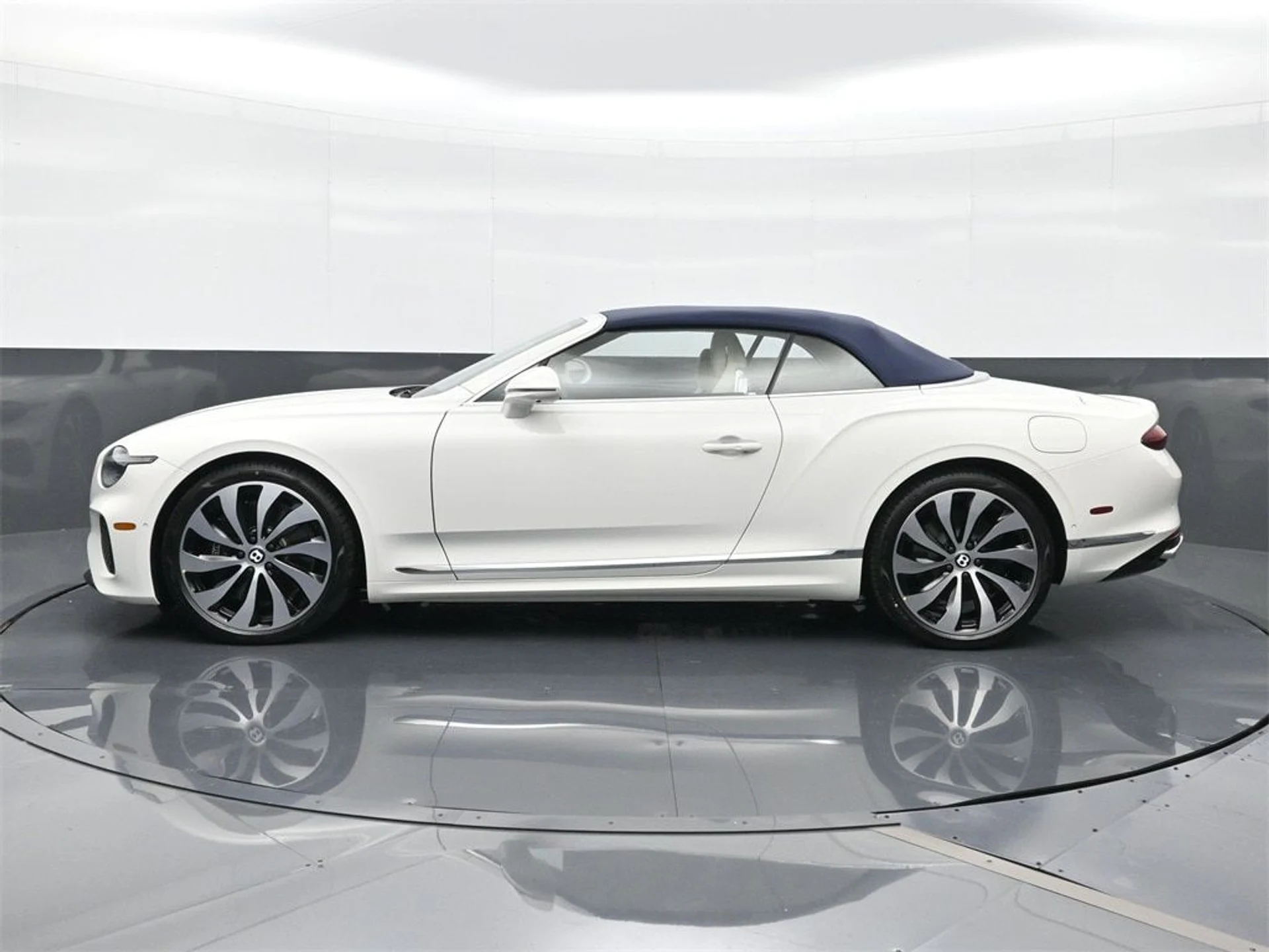 mph004_3101713117_9467998fce466e29df6dd40b395db2f0x_21db375a62