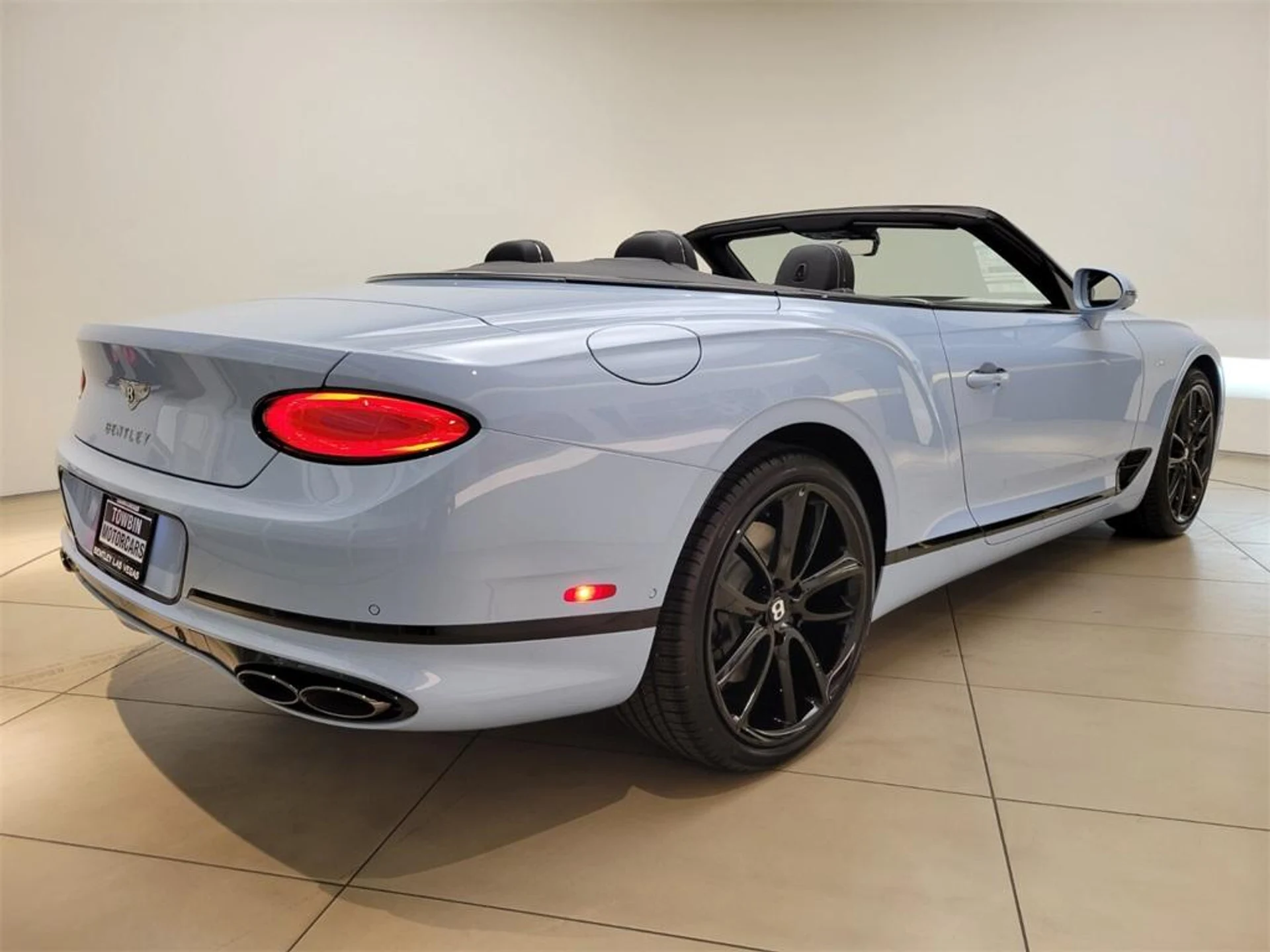 mph004_3107022245_Used_2023_Bentley_Continental_GT_V8_1715721737_f728d29a85