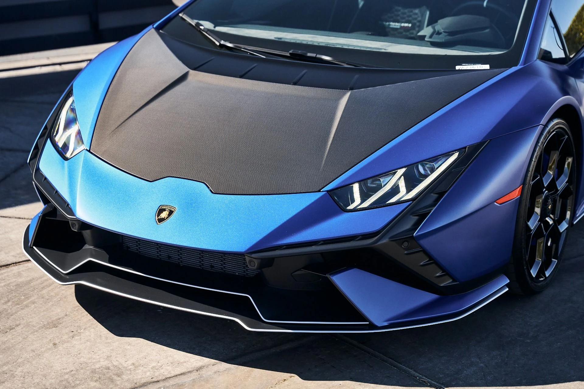 mph004_3108505424_Used_2023_Lamborghini_Huracan_Tecnica_Base_1774403123_c8252bbbbb