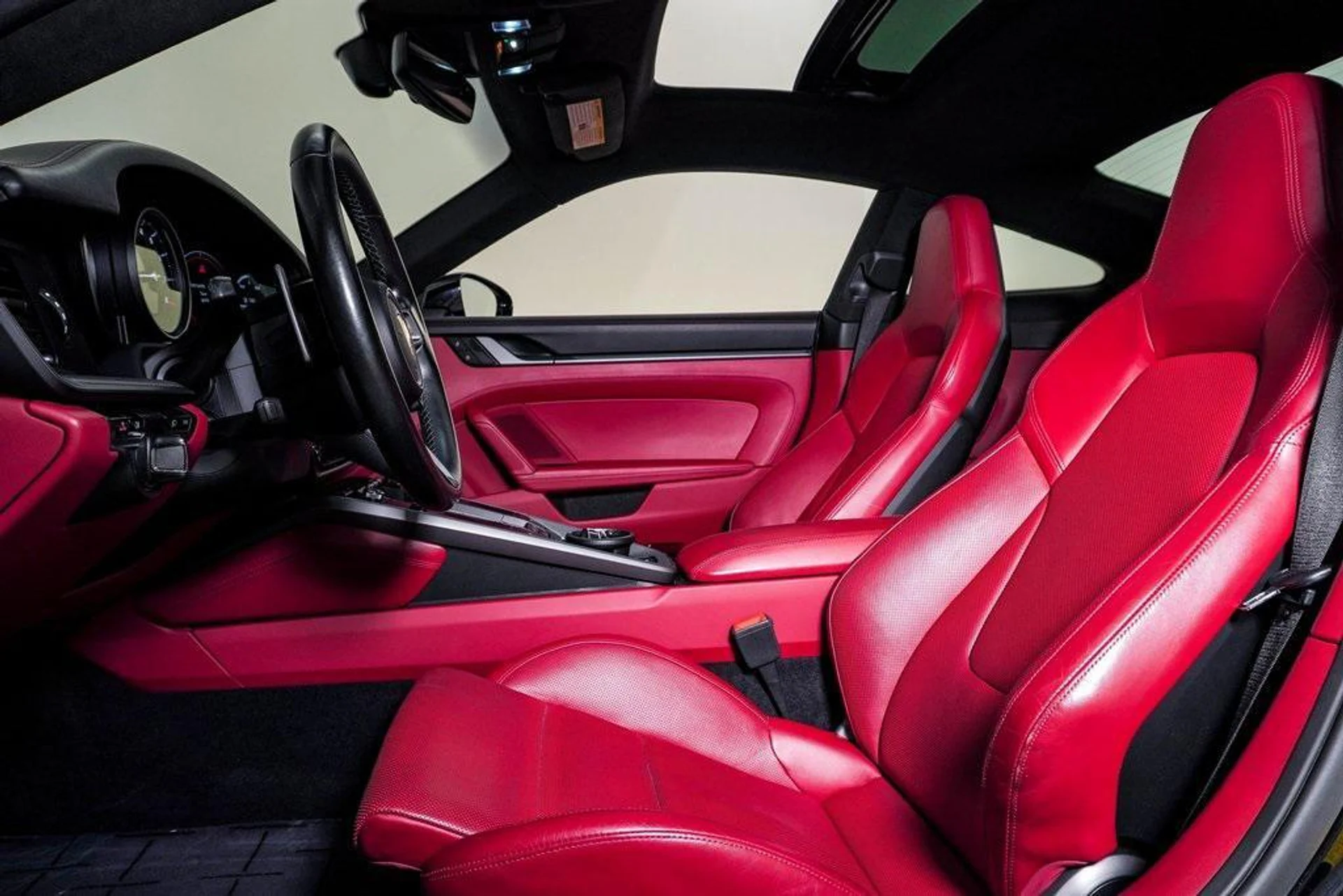 mph004_312190633_xe_M_St7_Juxaix_Y_Qz_Yt0y3_M_Nhwbx_E_28de9c17b7