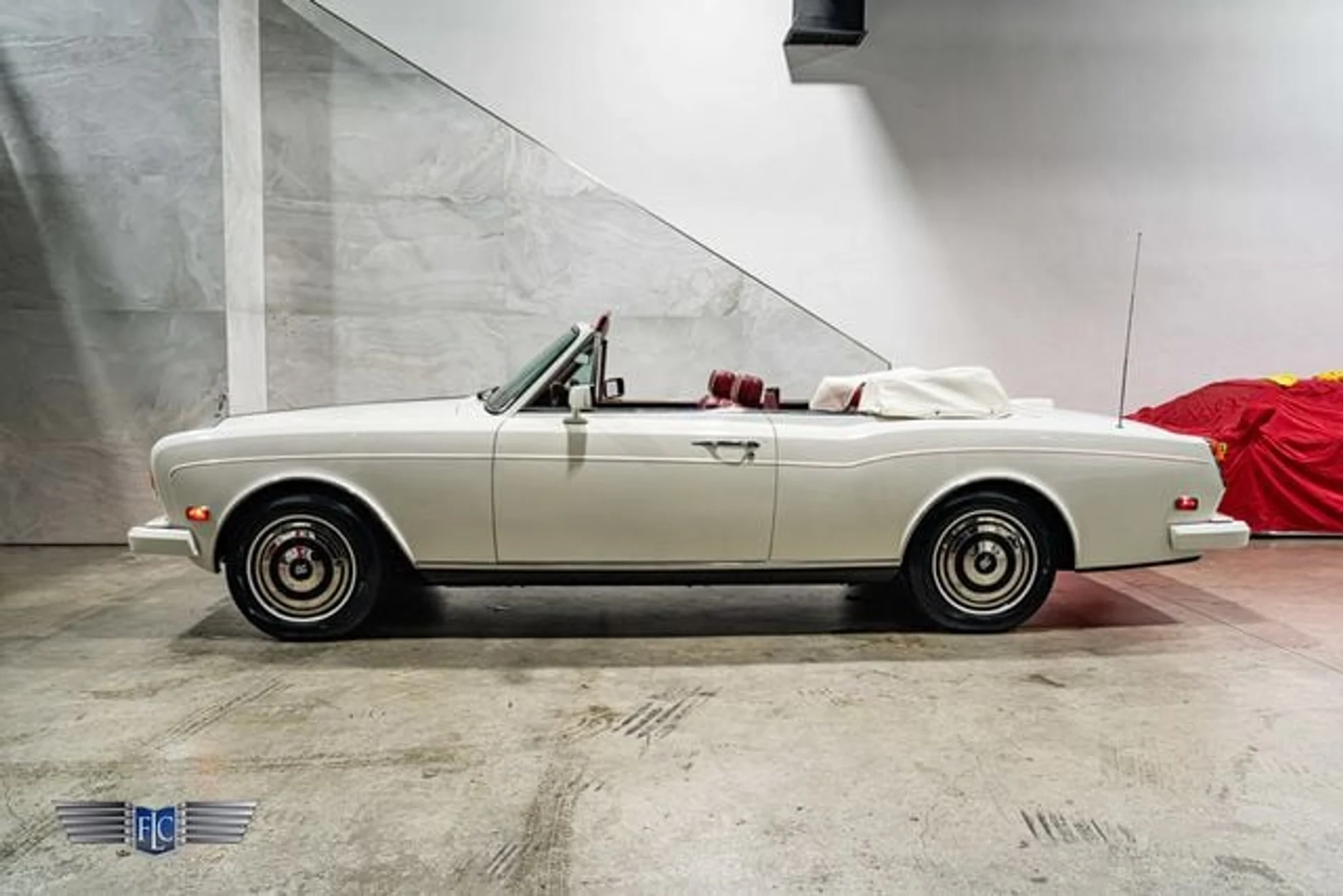 mph004_312743838_used_1988_rolls_royce_corniche_cv_9689_23071252_9_640_81f6c95507
