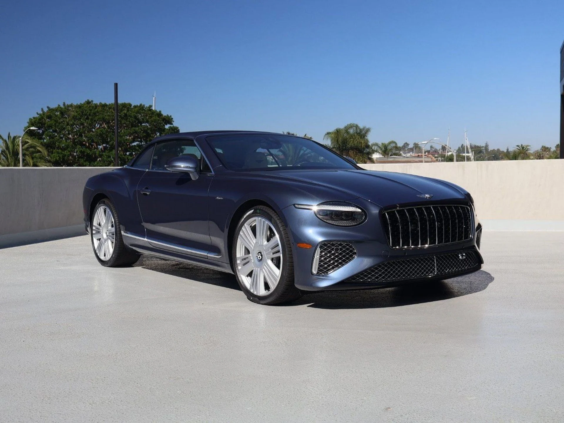 mph004_3127729074_4bba3bfcbbb37f2157dfa5db586f6a13x_d750663dd3