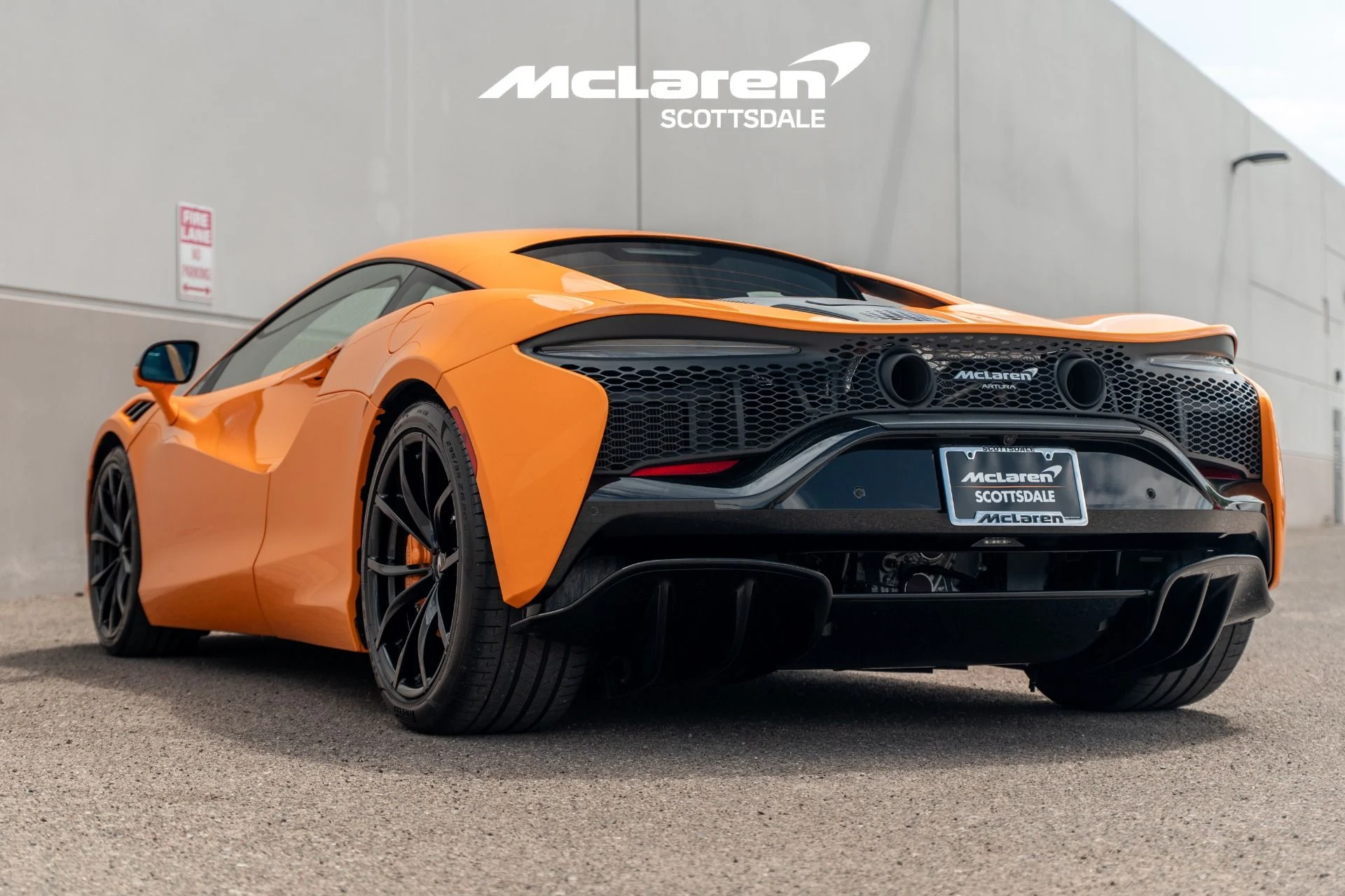 mph004_3130041472_Used_2024_MCLAREN_ARTURA_1753255131_96bc51d945