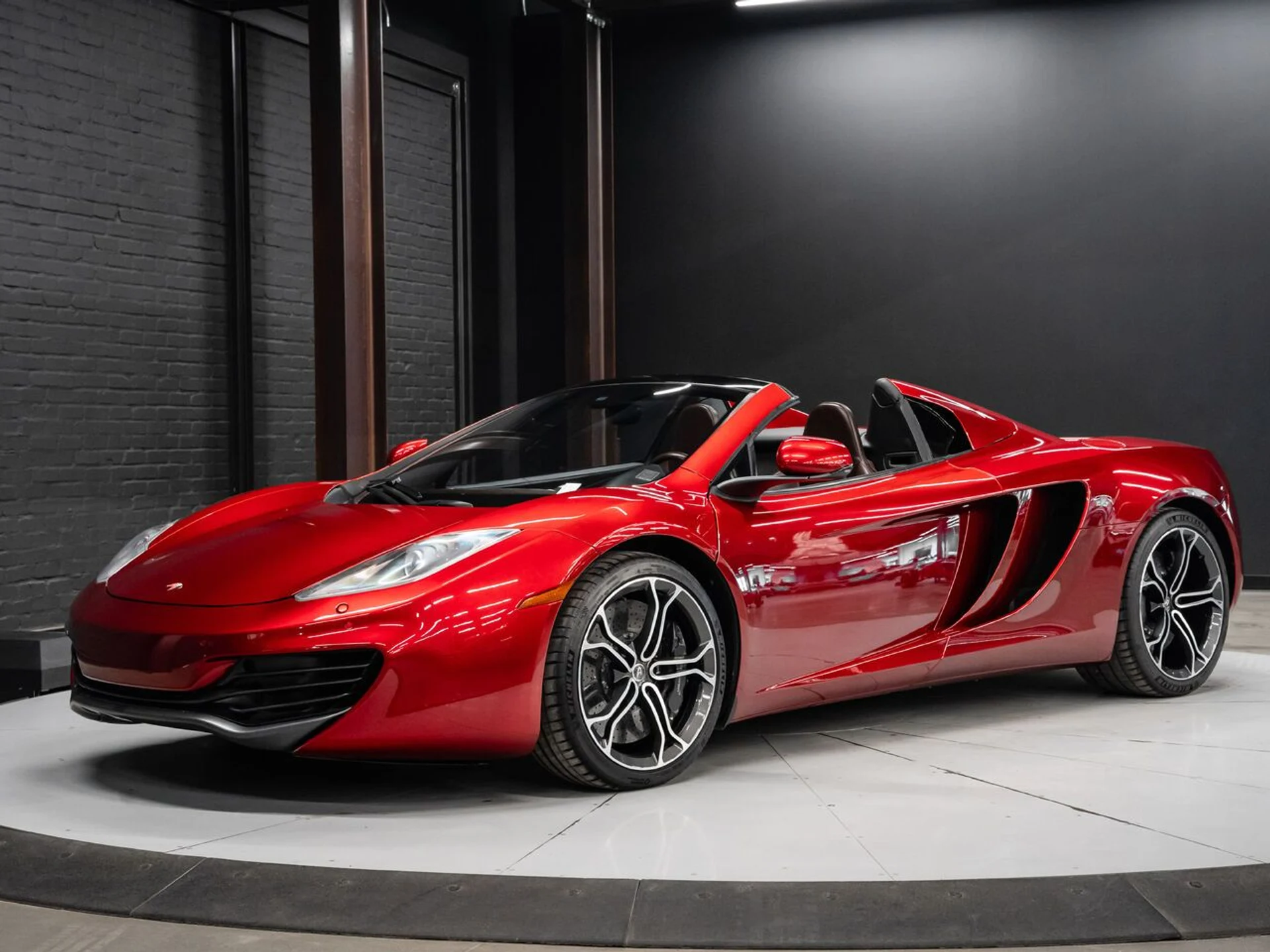 mph004_3131287669_mclaren_mp4_12c_2014_65263a7573