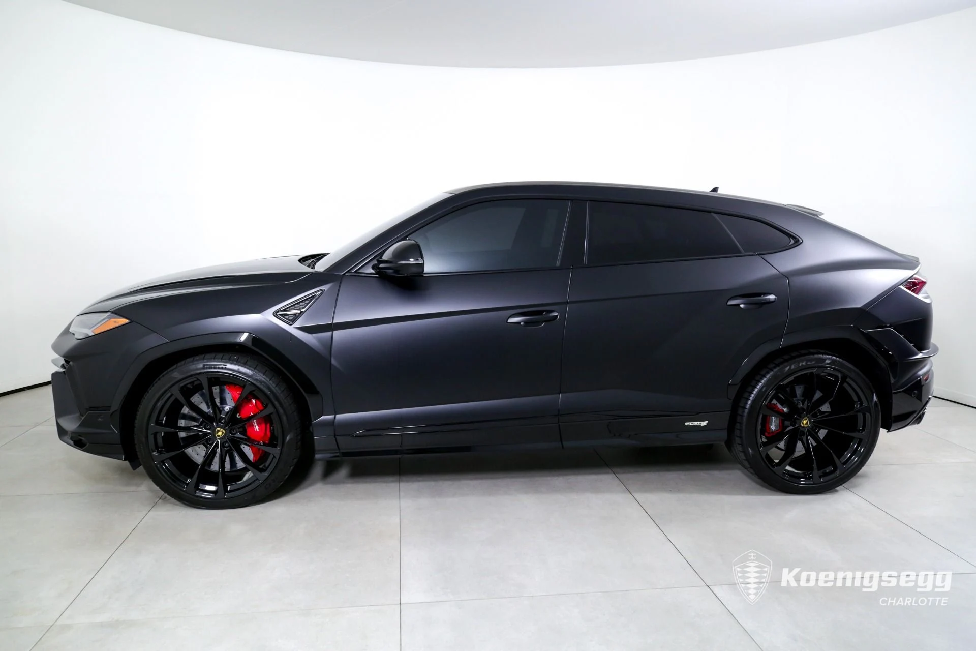 mph004_3137820982_Used_2024_Lamborghini_Urus_S_1761085478_d8281ef8bc