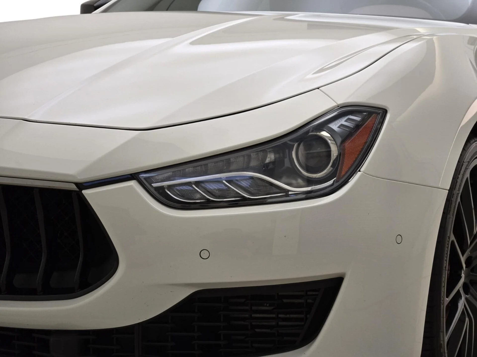 mph004_3138144969_Used_2021_Maserati_Ghibli_S_1734007161_c031210eb4