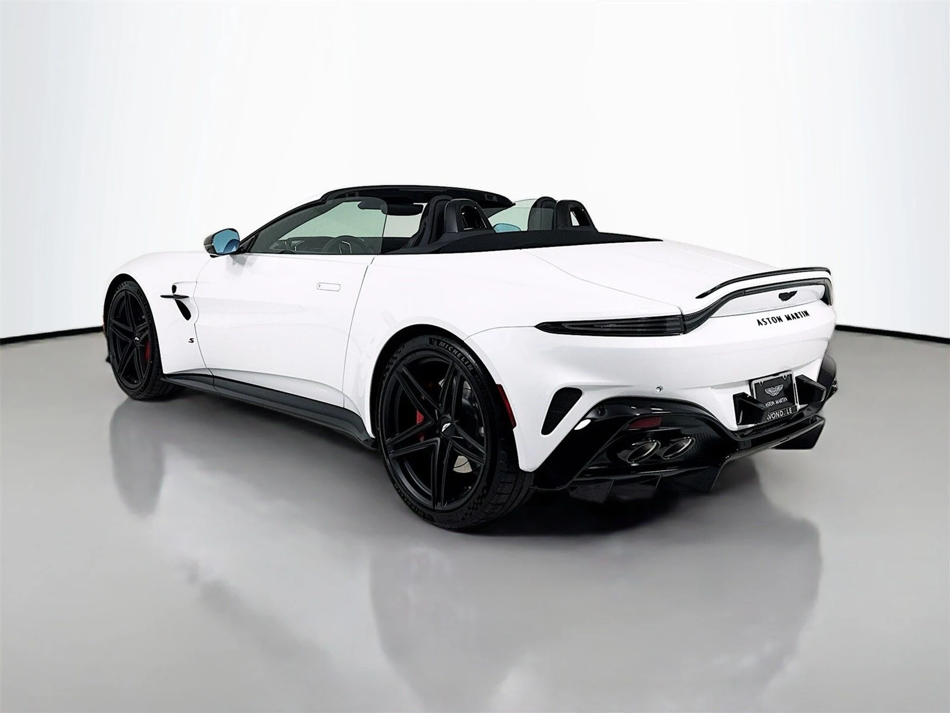 mph004_3139002986_8e3a7745fe50ea000c6453c88b89c480x_c2c0aad68f