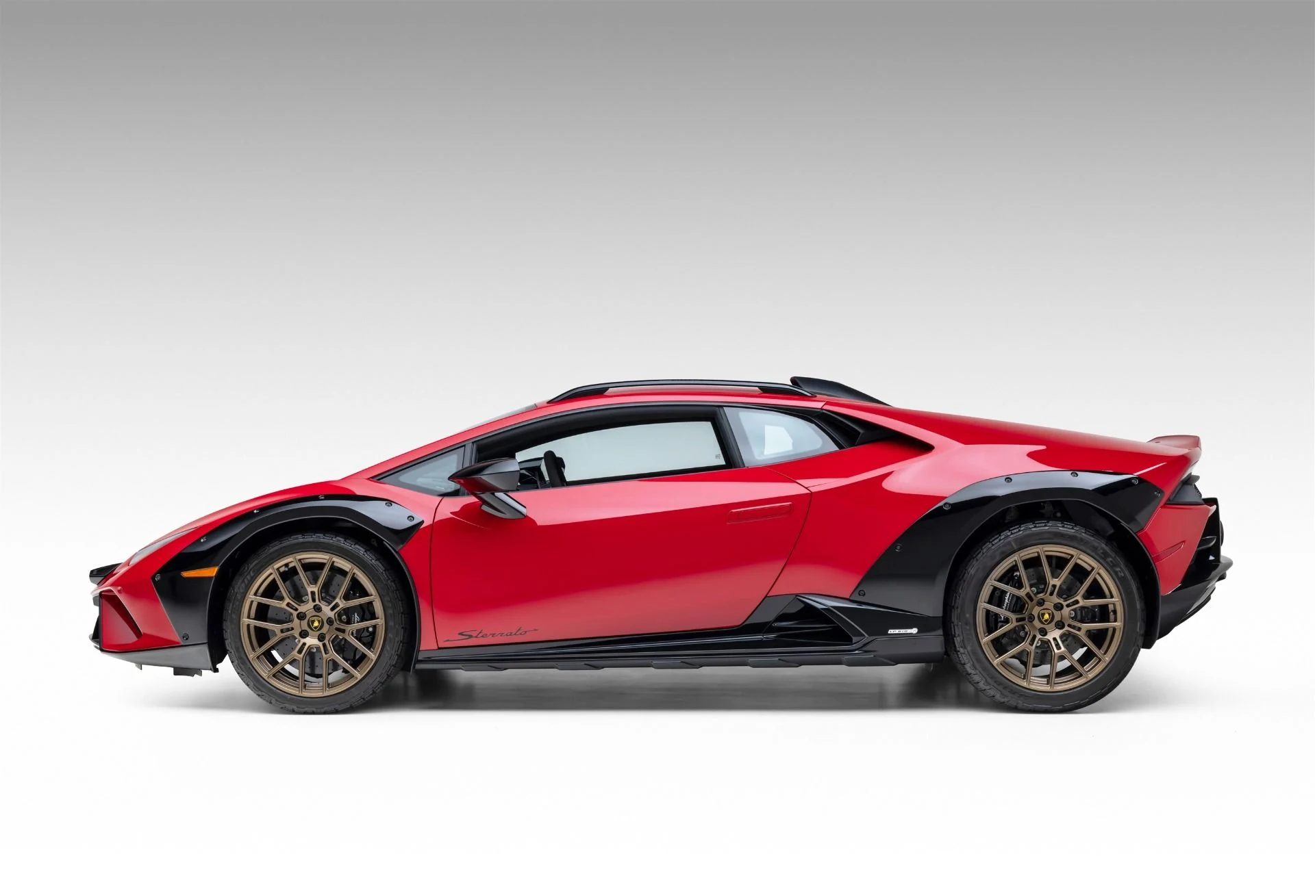 mph004_3157225827_Used_2024_Lamborghini_Huracan_Sterrato_1765391926_5726d8c61d