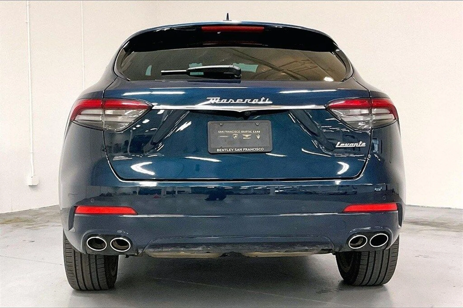 mph004_3160488378_400faa6aced53bf62d6c4a8f0d7fe2dfx_2fe6ef48e5