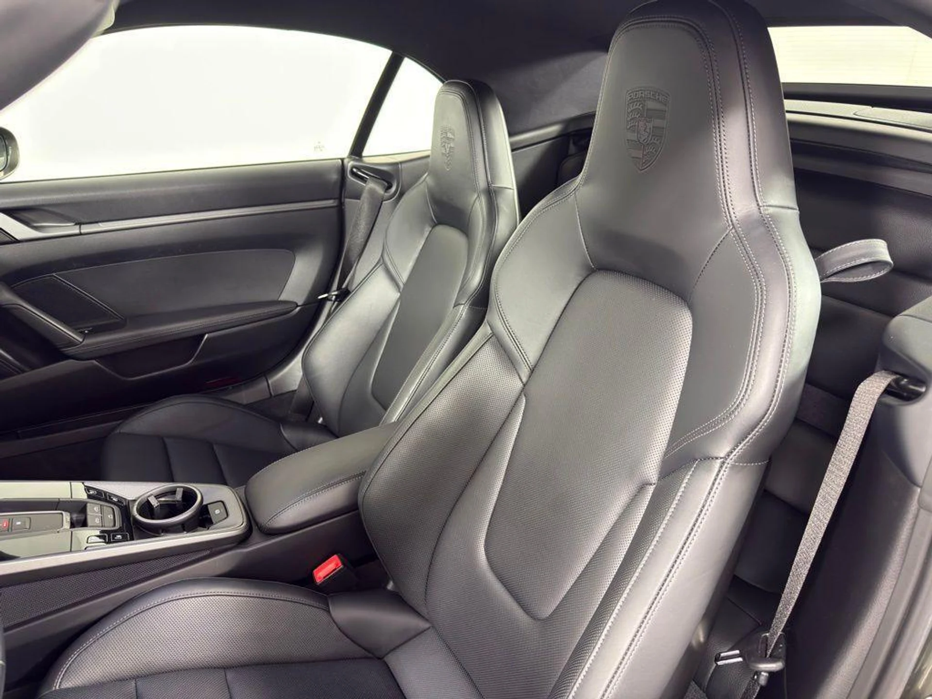 mph004_3170153315_B_w_Lut_MTH_6ide_R4_Y0w6_ZM_Ypfv_M4_a461a396f5