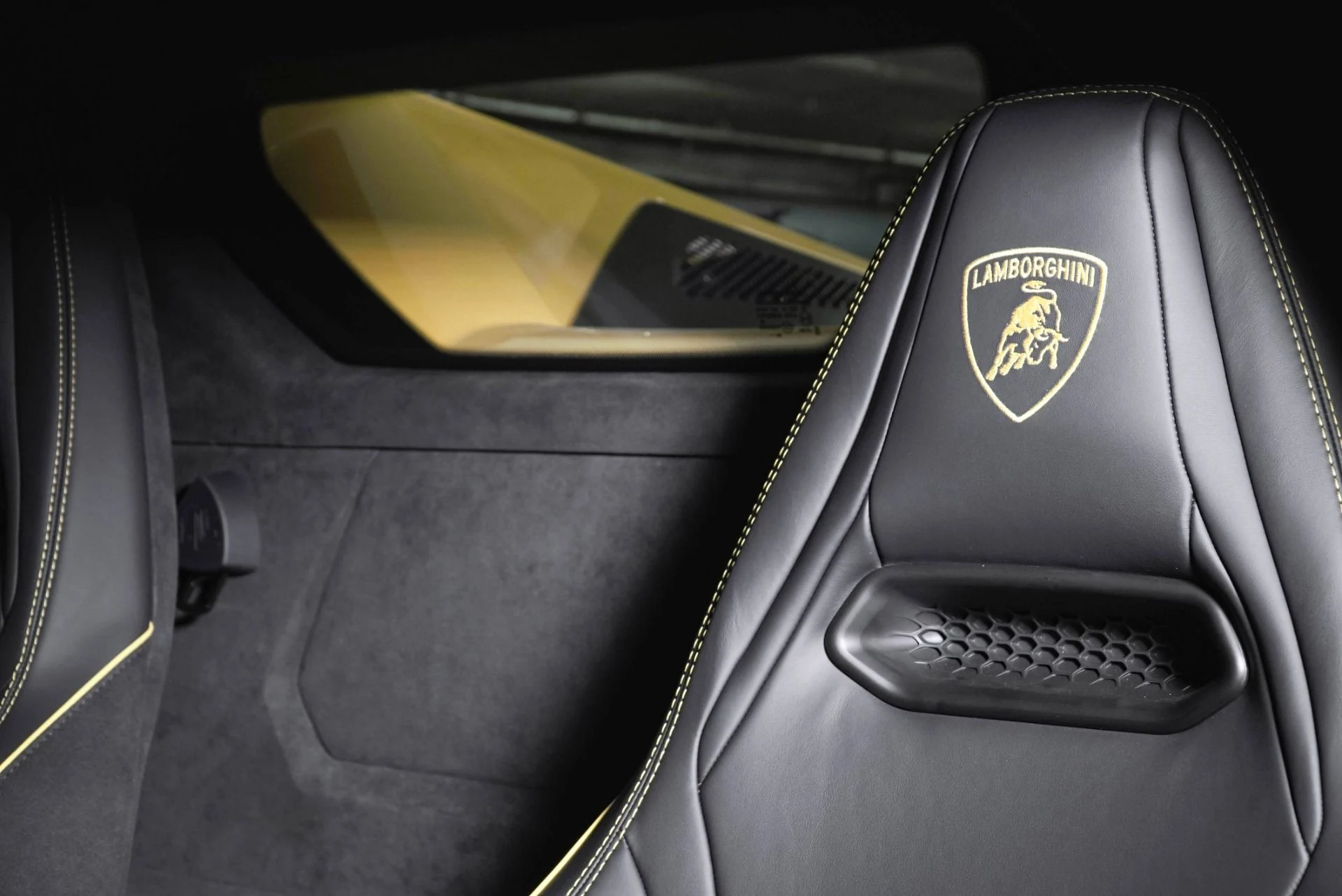 mph004_3173080598_Used_2026_Lamborghini_Temerario_1785784012_0d94c9cd6e