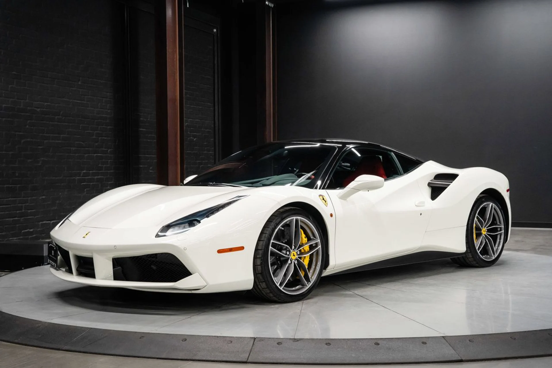 mph004_3178865210_ferrari_488_gtb_2018_4653a4ed06