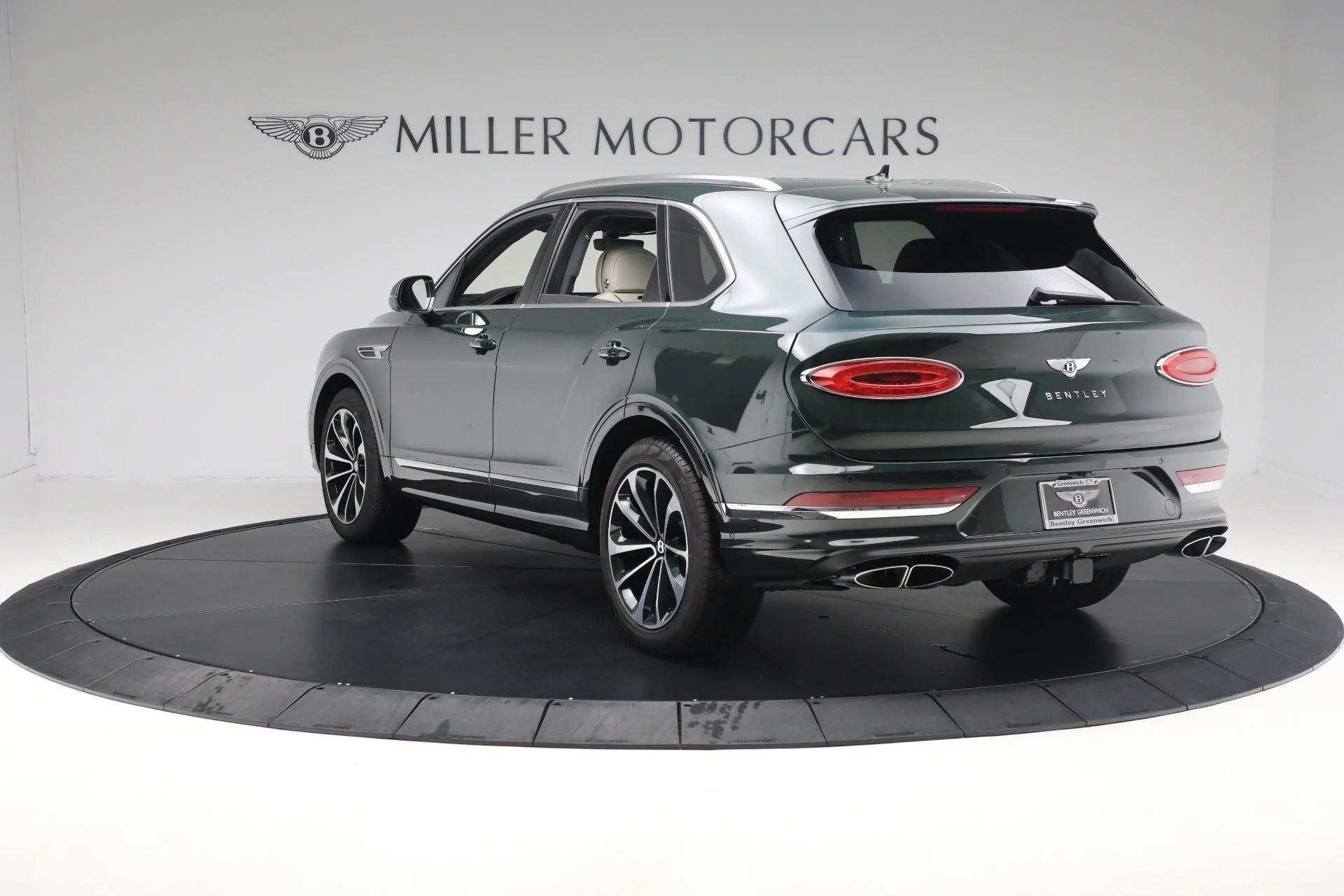 mph004_3180440482_New_2023_Bentley_Bentayga_V8_cb9d7956f9