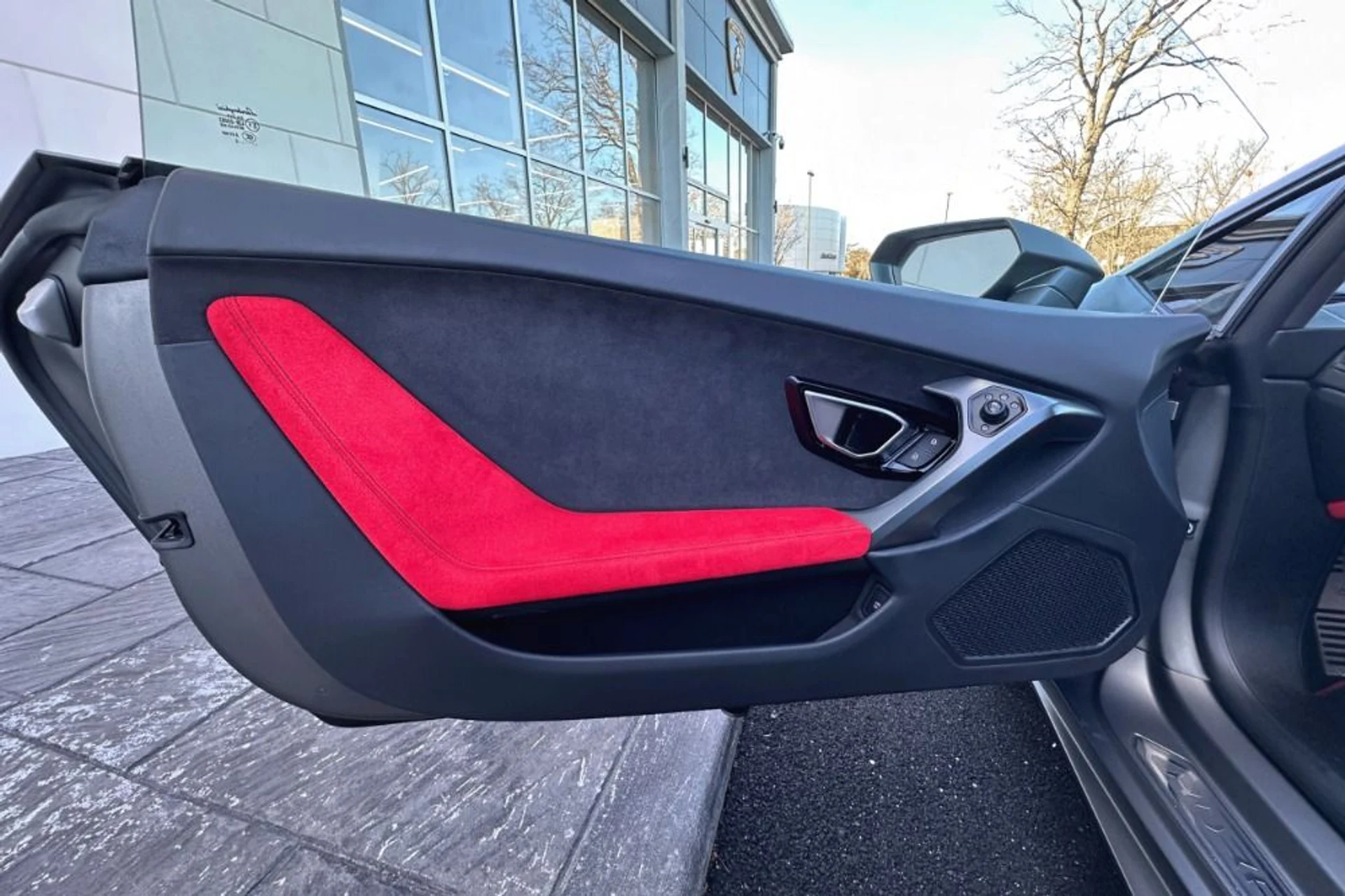 mph004_3182548883_Used_2015_Lamborghini_Huracan_LP_610_4_1767011608_31ab724240