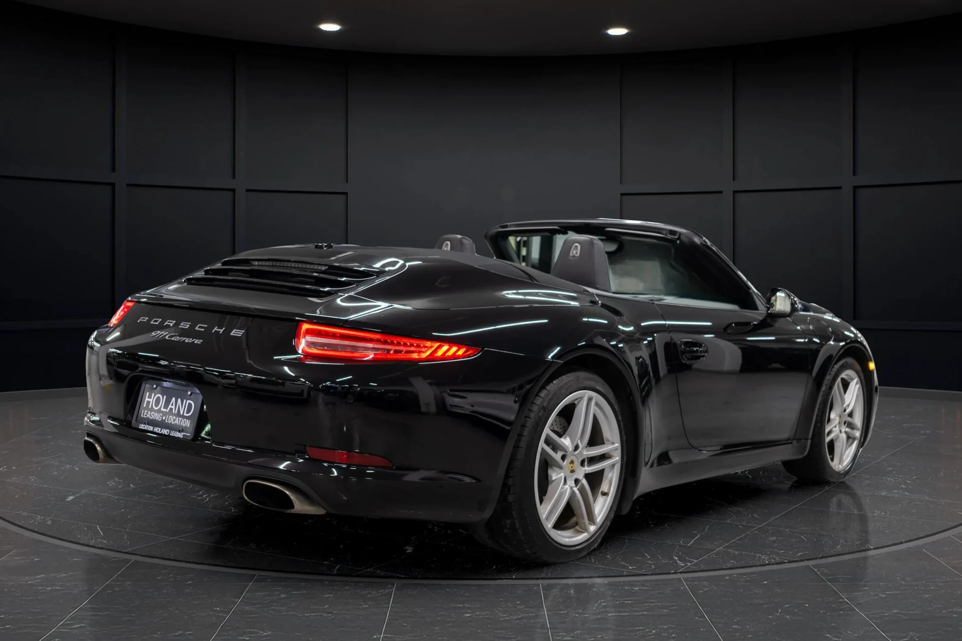 mph004_3185285693_502a5f6e_c59c_4bb9_9fb3_3c3708ad56dd_1_1_Exterior_201220_Porsche2091120_Carrera20_Cabriolet2028_WP_0_CA_2_A98_CS_14039029_10_cefc69589f