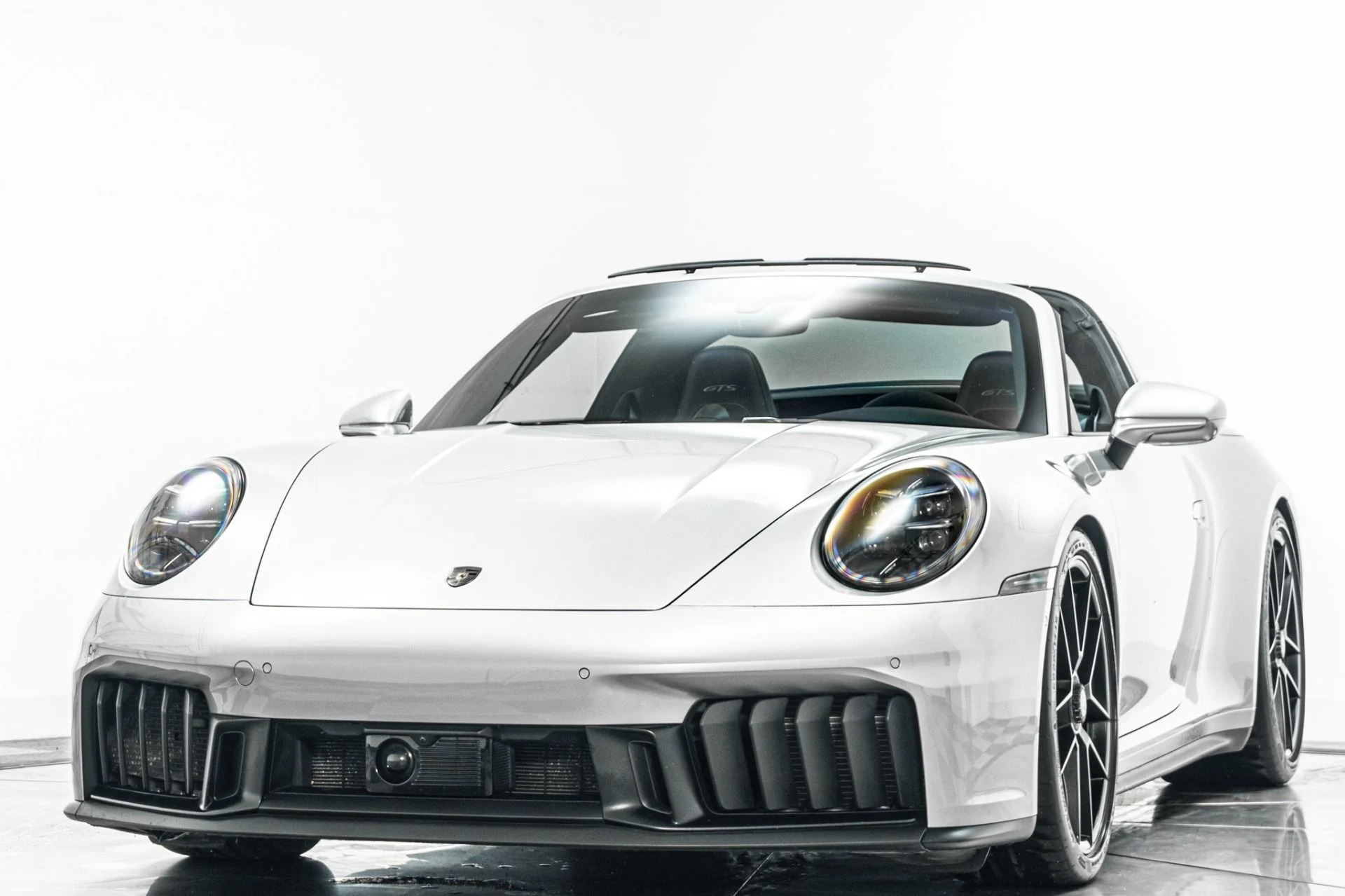mph004_3196830160_Used_2025_Porsche_911_Targa_4_GTS_1783373195_624b84968a