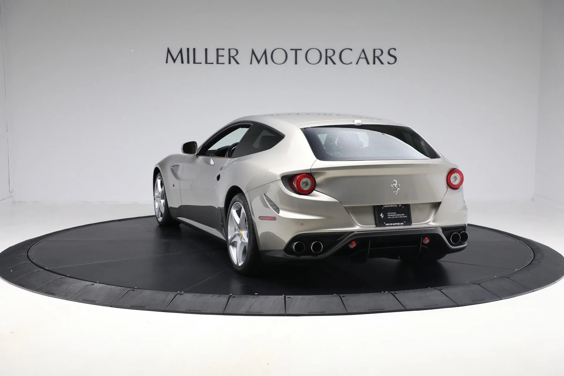 mph004_3198079508_Used_2012_Ferrari_FF_39ff971aa6