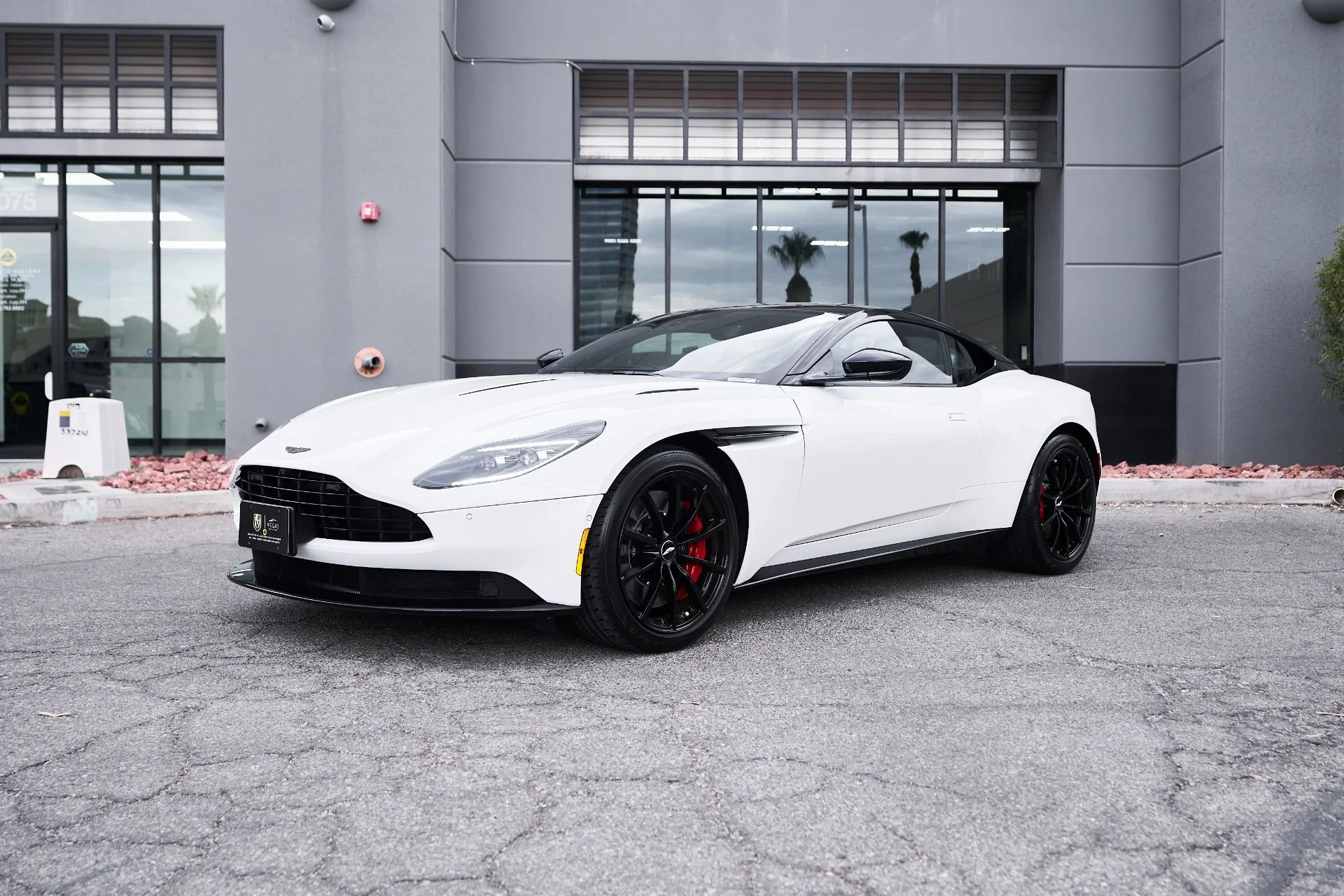 mph004_3202483123_Used_2020_Aston_Martin_DB_11_AMR_1756239324_e6f386640b