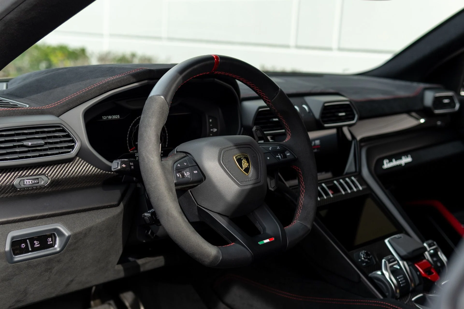 mph004_3215688140_Used_2024_Lamborghini_Urus_Performante_1766445778_28299dbedb