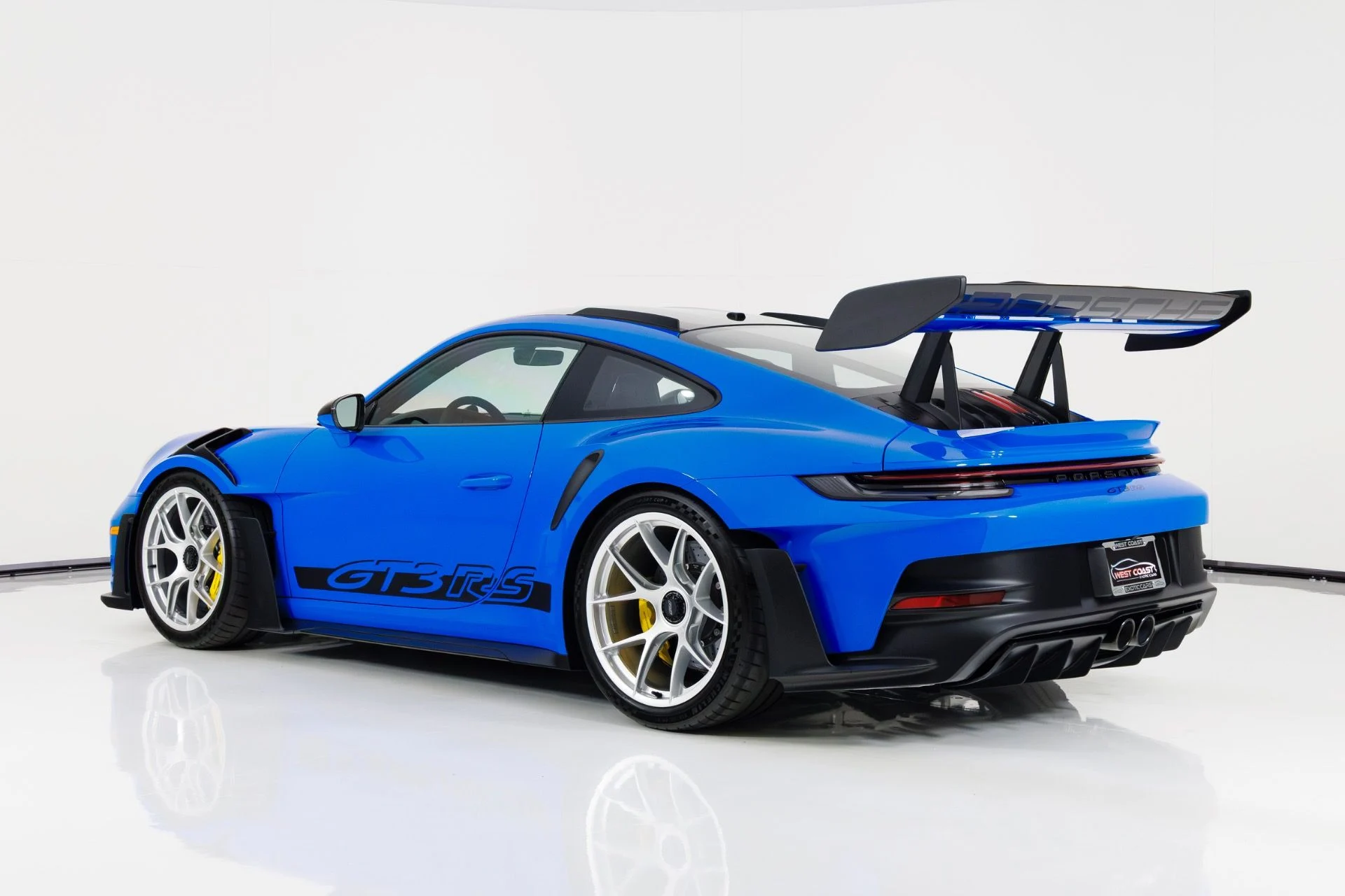 mph004_3217270867_Used_2024_Porsche_911_GT_3_RS_1771372555_8f7fae2af9