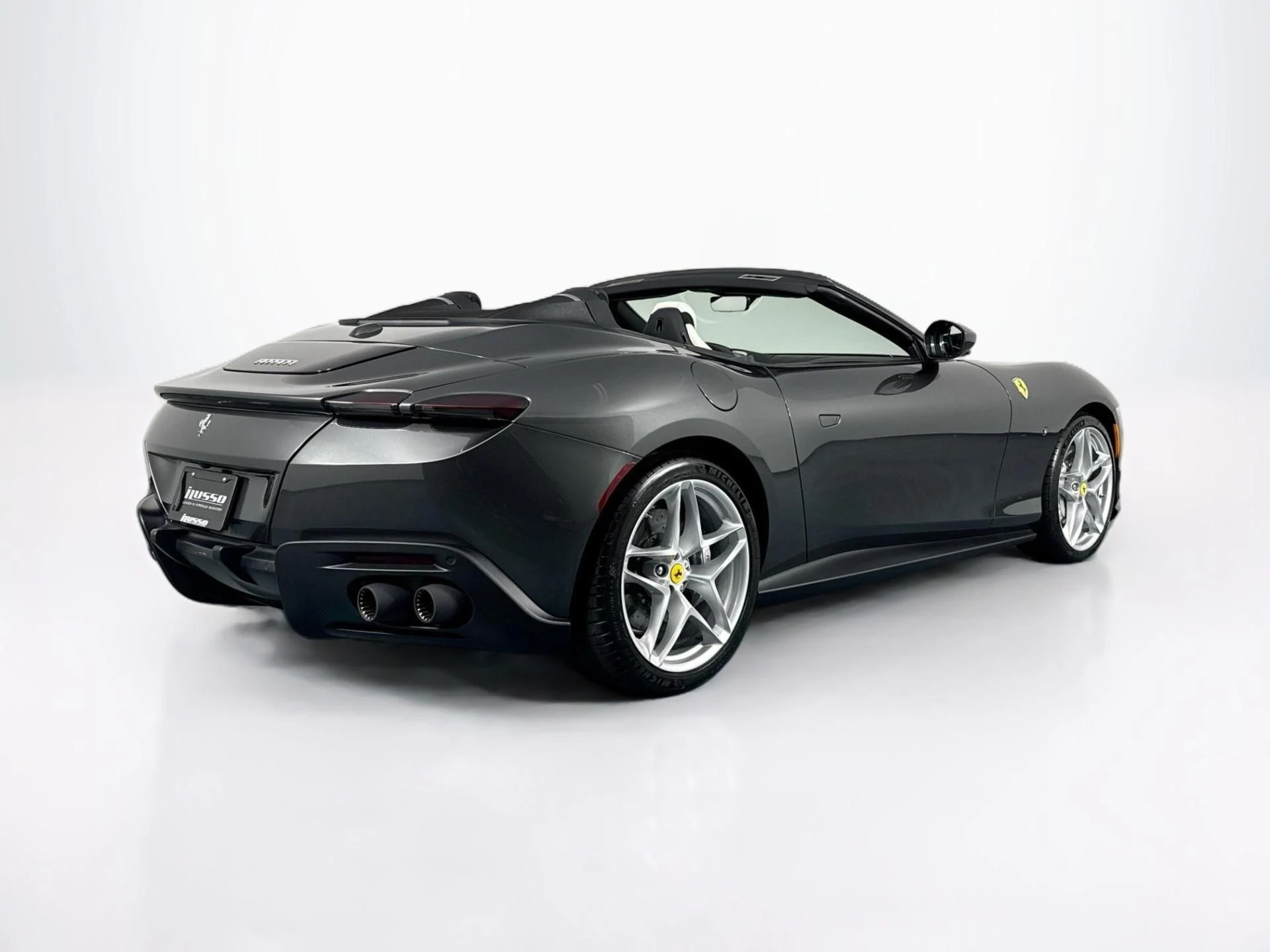 mph004_3217863074_Used_2025_Ferrari_Roma_Spider_1783621640_d37668dc0e