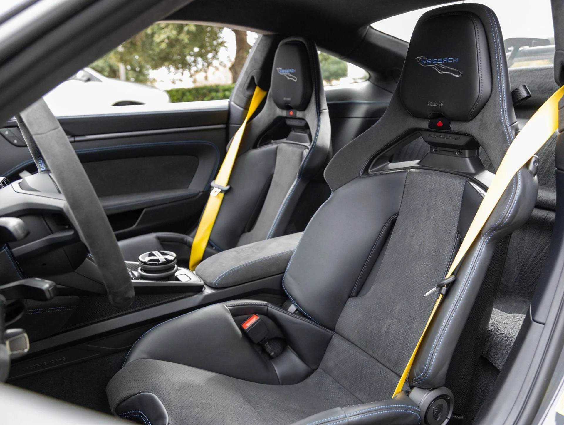 mph004_3222940127_5_97bb773b55