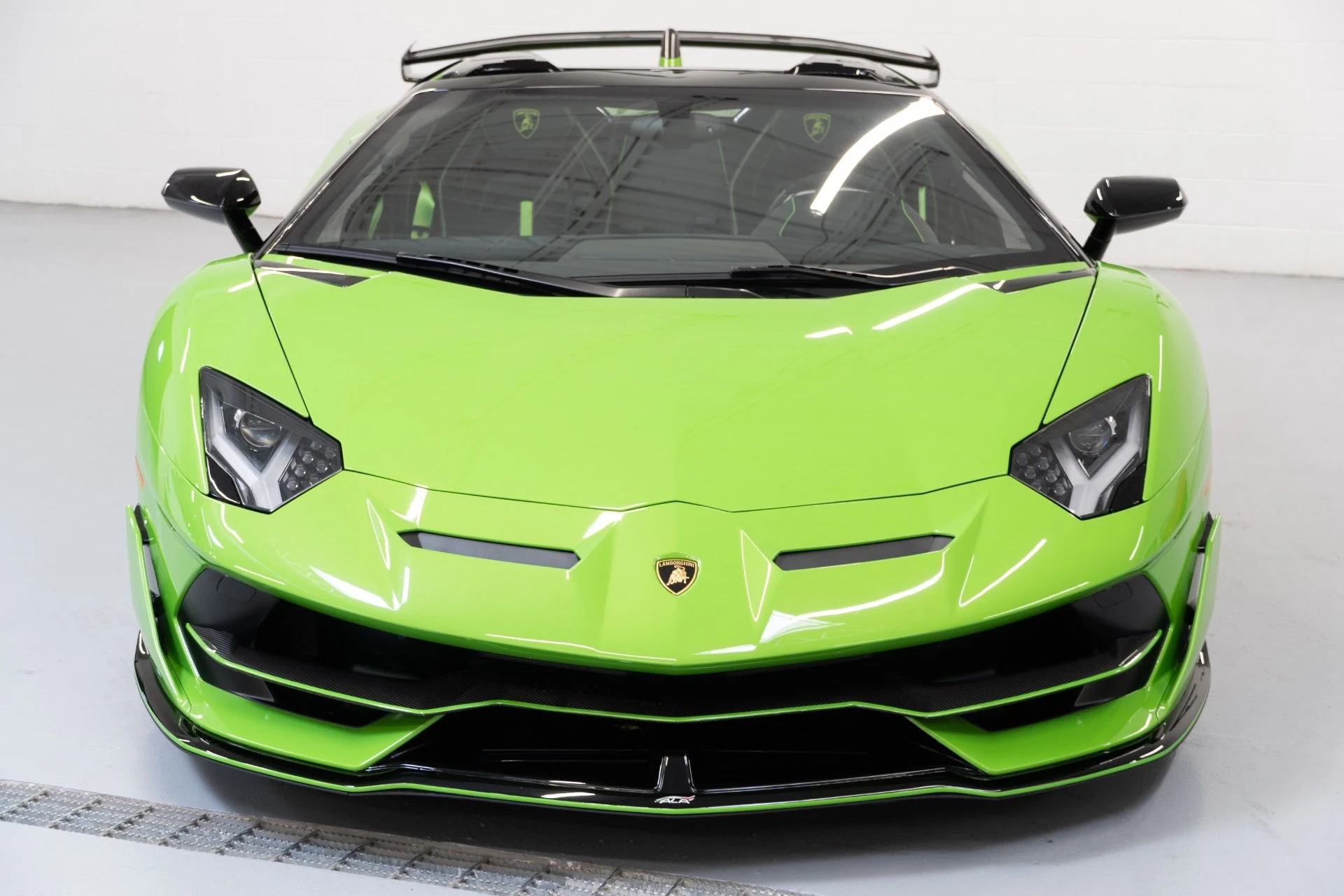 mph004_322440148_Used_2021_Lamborghini_Aventador_LP_770_4_SVJ_1753475132_d6bb0d9192