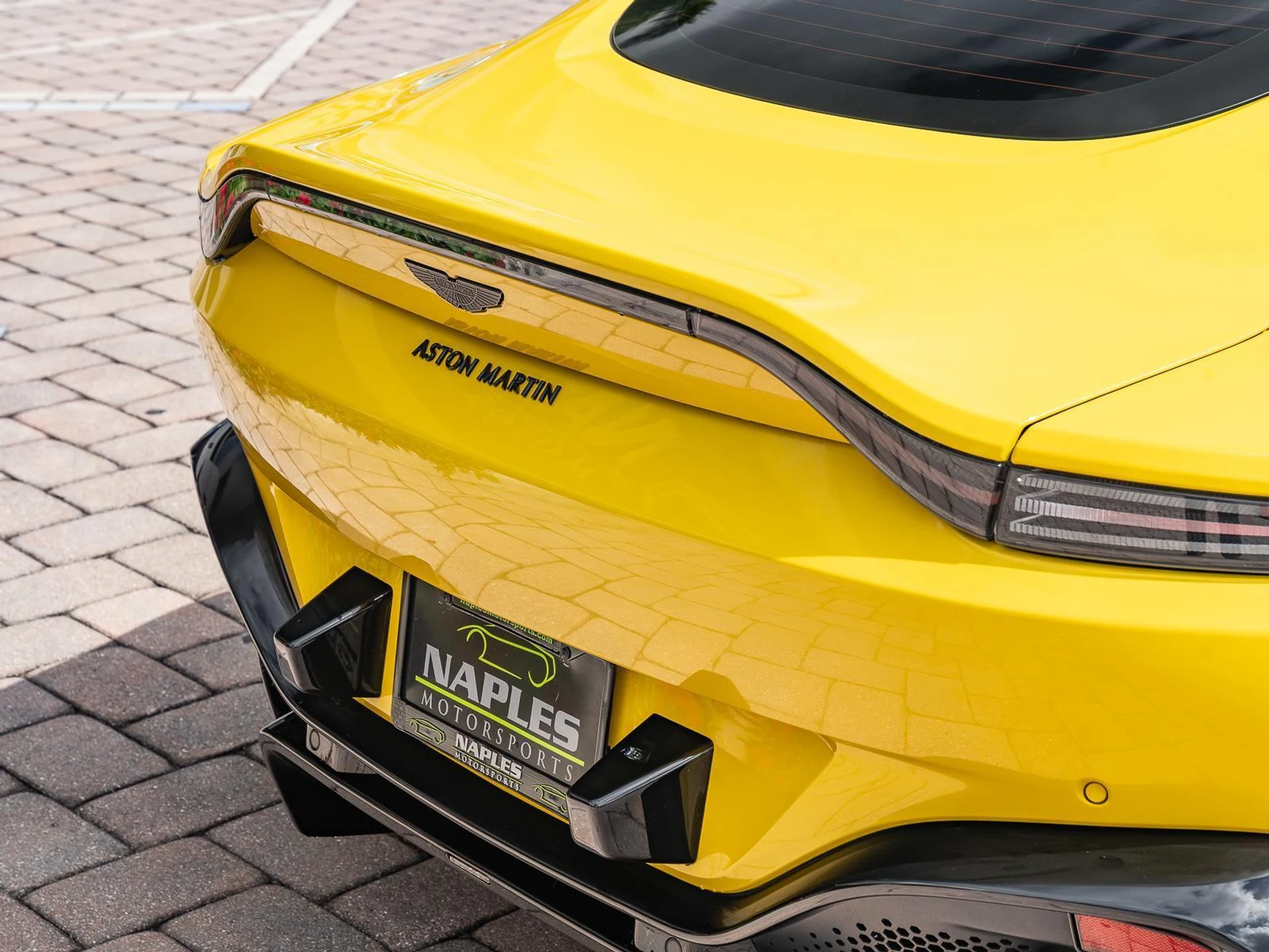 mph004_322465430_Used_2020_Aston_Martin_Vantage_Coupe_1775769058_2e86c0a34f