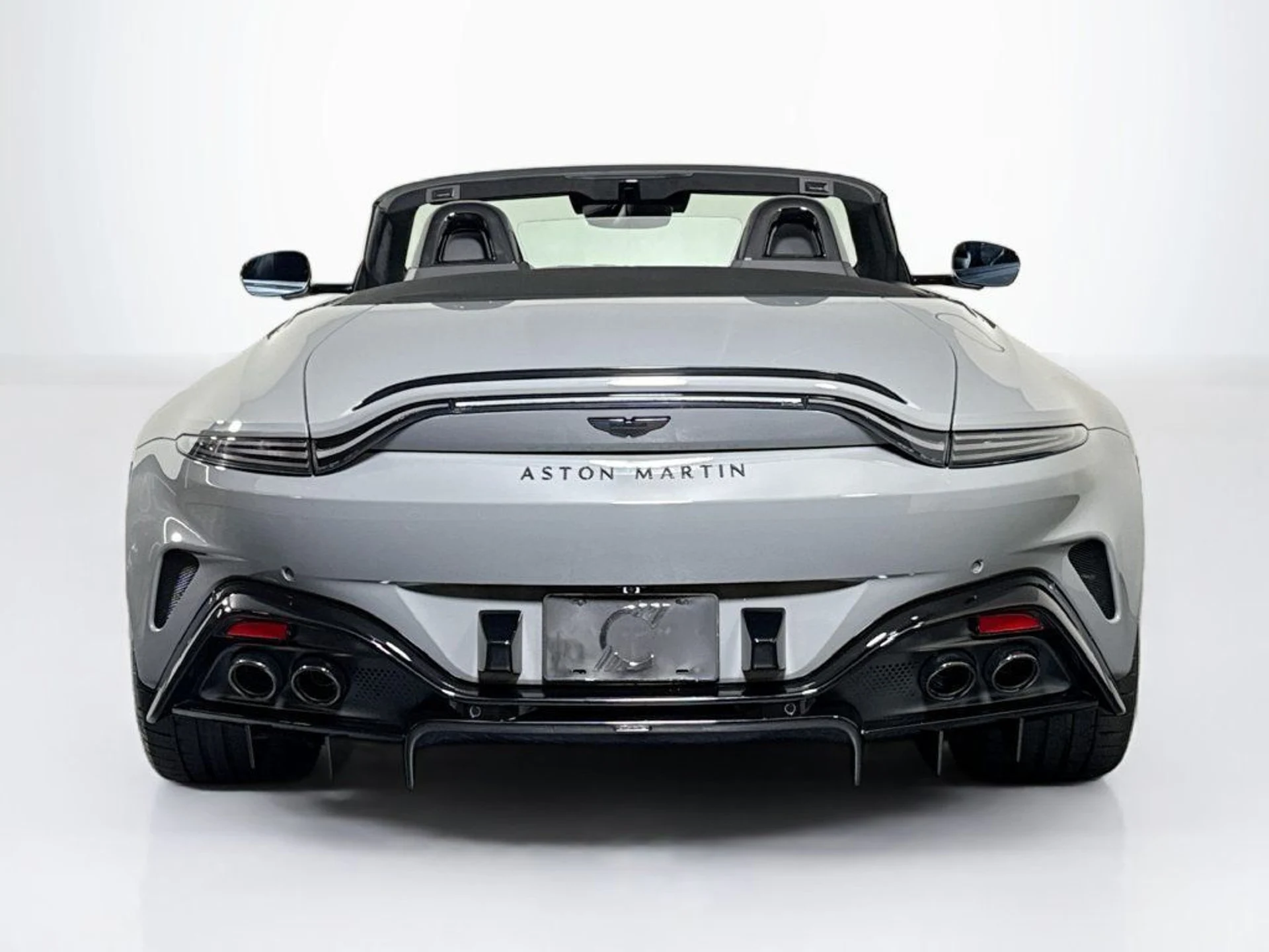 mph004_3225238707_new_2026_aston_martin_vantage_sroadster_11350_23086736_4_1024_495bc31f83
