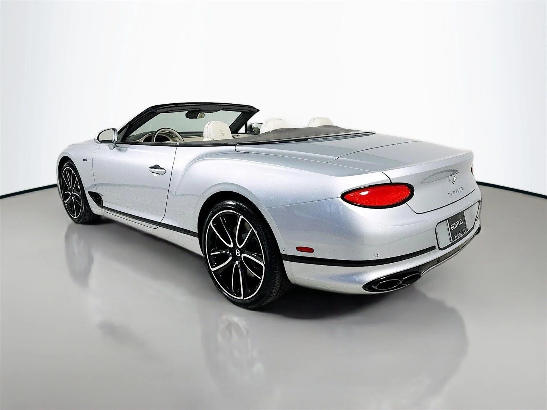 mph004_3225976634_d5e6cabddea94f61c637056c61ad963ex_b3c0a4ae69