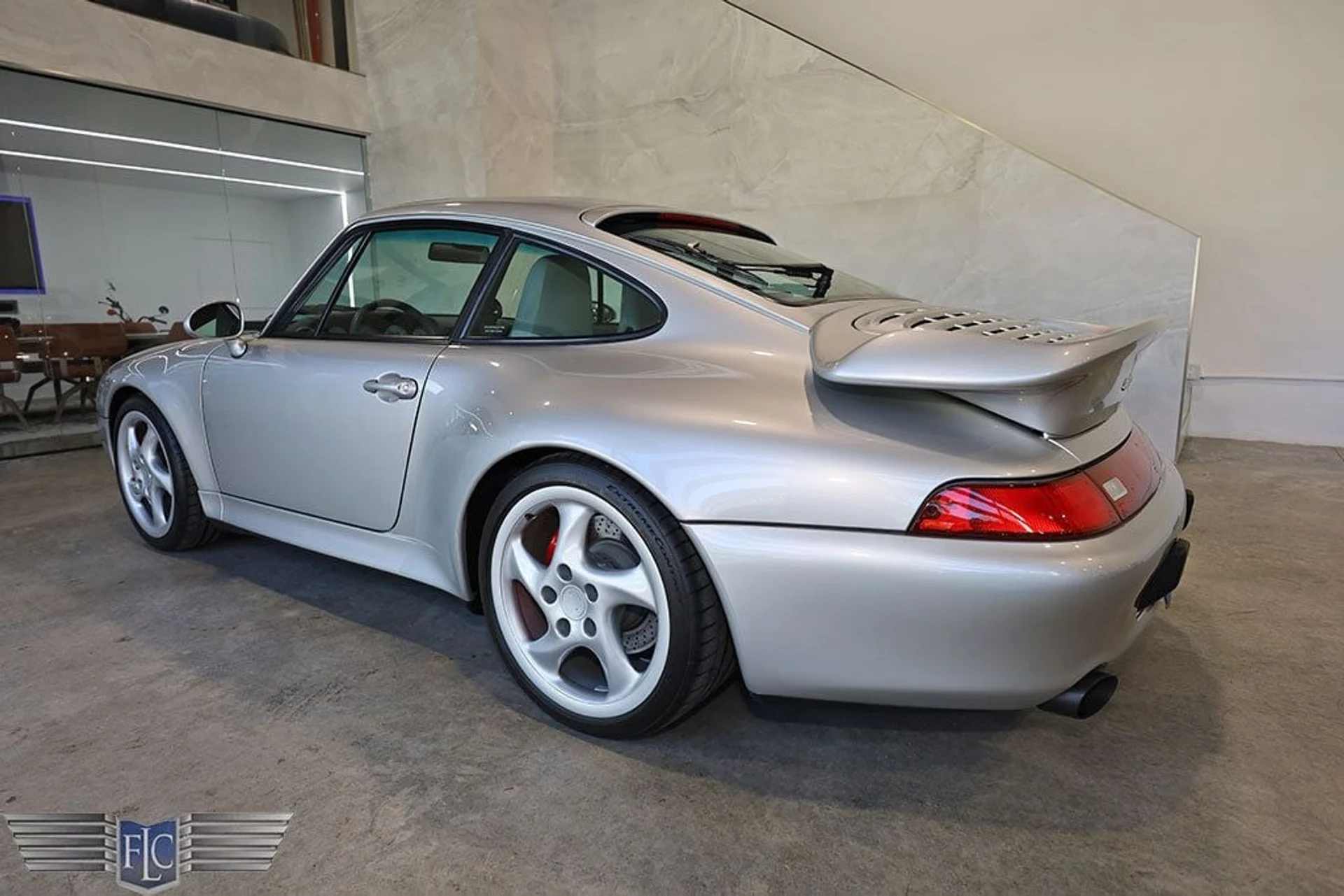 mph004_3226475585_used_1997_porsche_911_carrera_2drcarreraturbocoupe_9689_22597412_5_1024_58442c6343