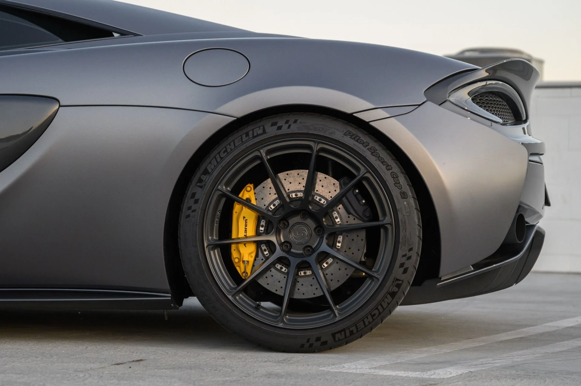 mph004_3230916830_Used_2019_Mc_Laren_570_S_1765498602_a1c81bc12f