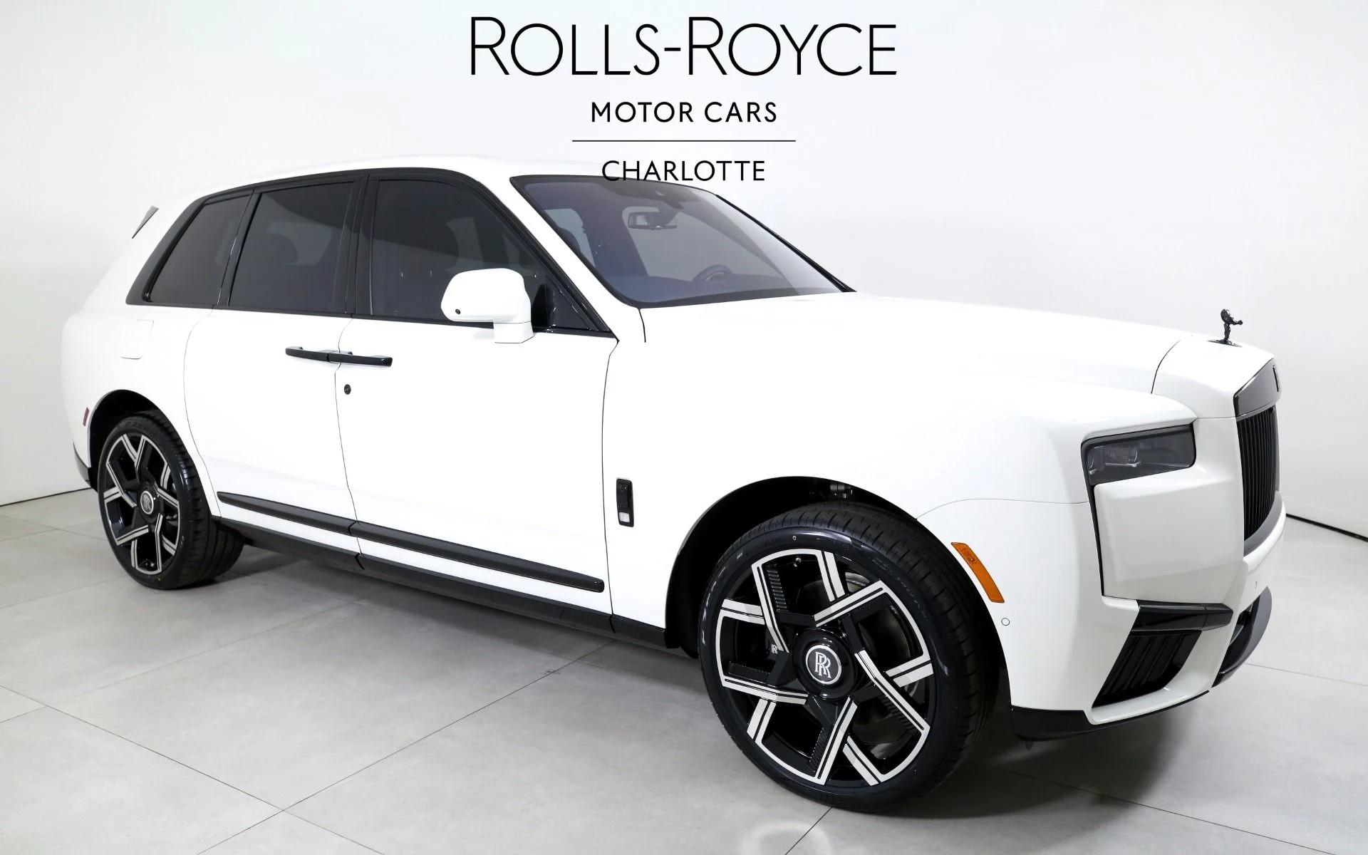 mph004_3231767216_Used_2026_Rolls_Royce_Cullinan_1774985933_d0208fc781
