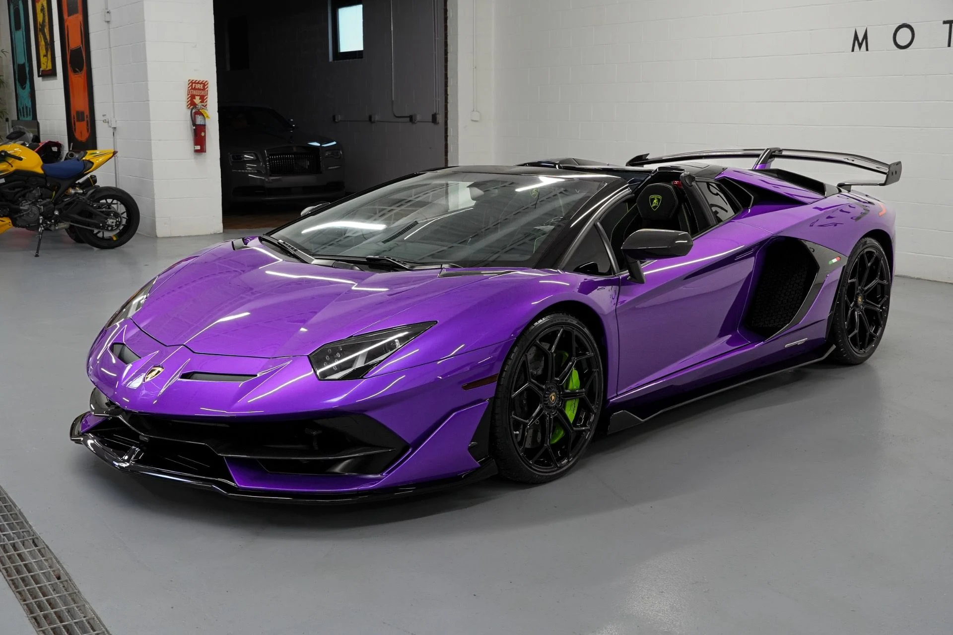 mph004_3234876701_Used_2020_Lamborghini_Aventador_LP_770_4_SVJ_1777493330_de627b9103
