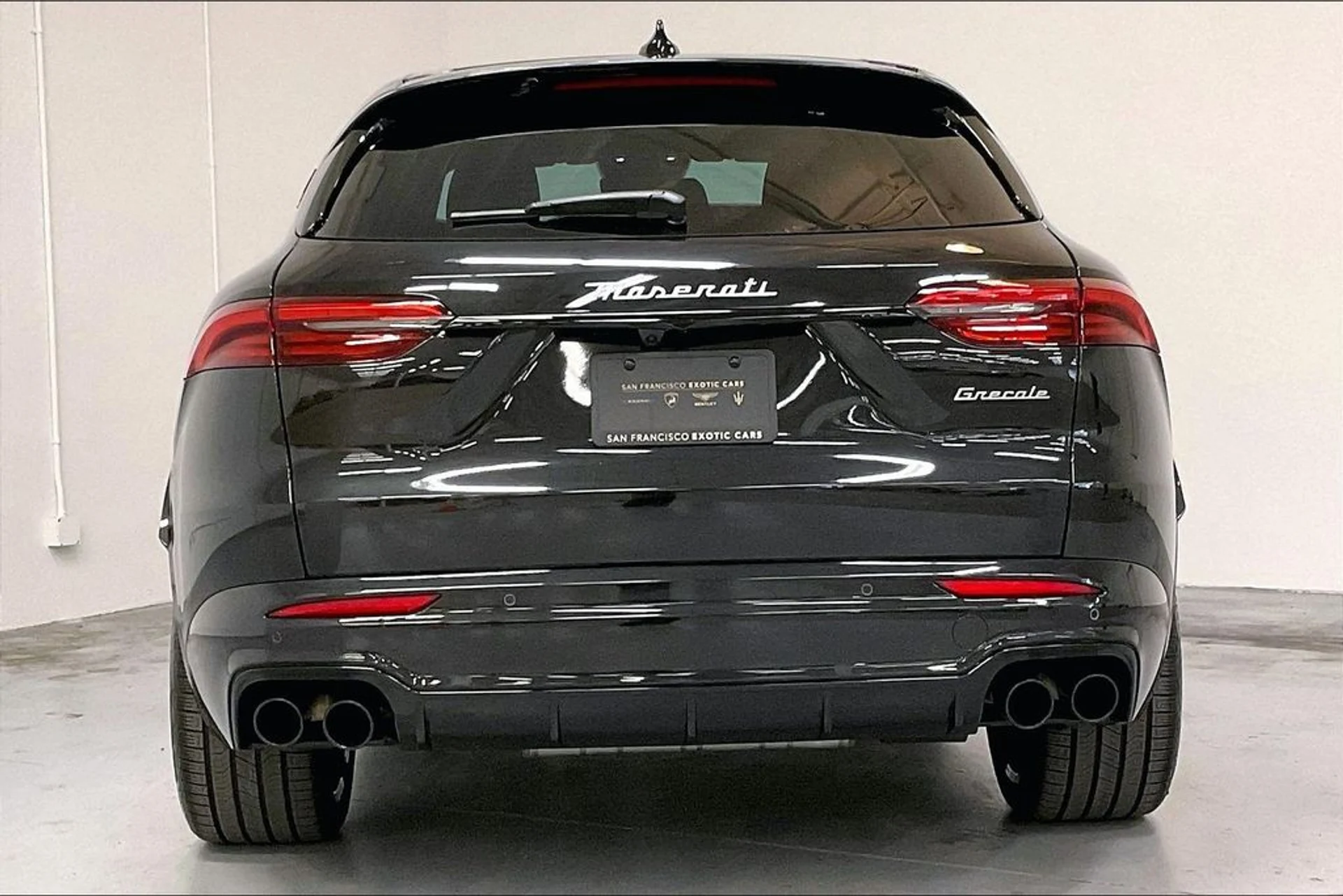 mph004_3238945692_a2a88d94e4ea484be6a7b0bf1f49955cx_fbb6821c22