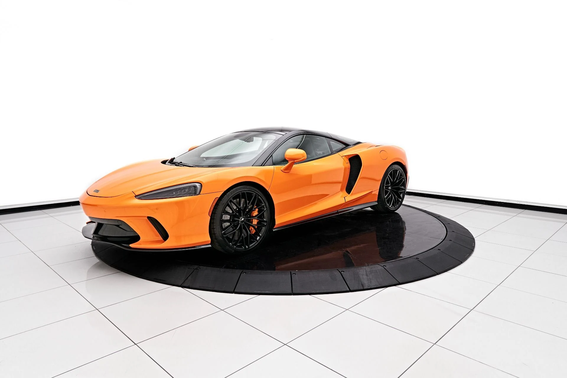 mph004_3240030255_Used_2023_Mc_Laren_GT_Base_1712094494_1a83b3125b