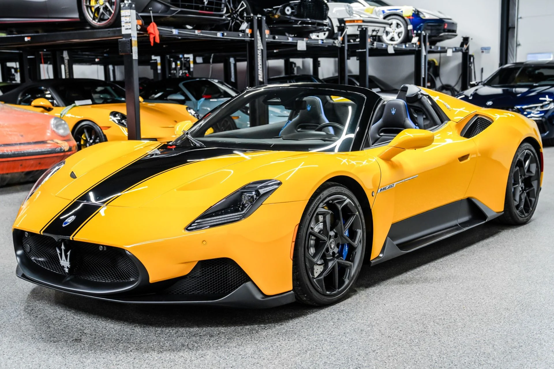 mph004_3243459396_Used_2023_Maserati_MC_20_Cielo_193_Miles_Fuoriserie_Color_Interior_Carbon_Fiber_Package_1770052750_82963ea453